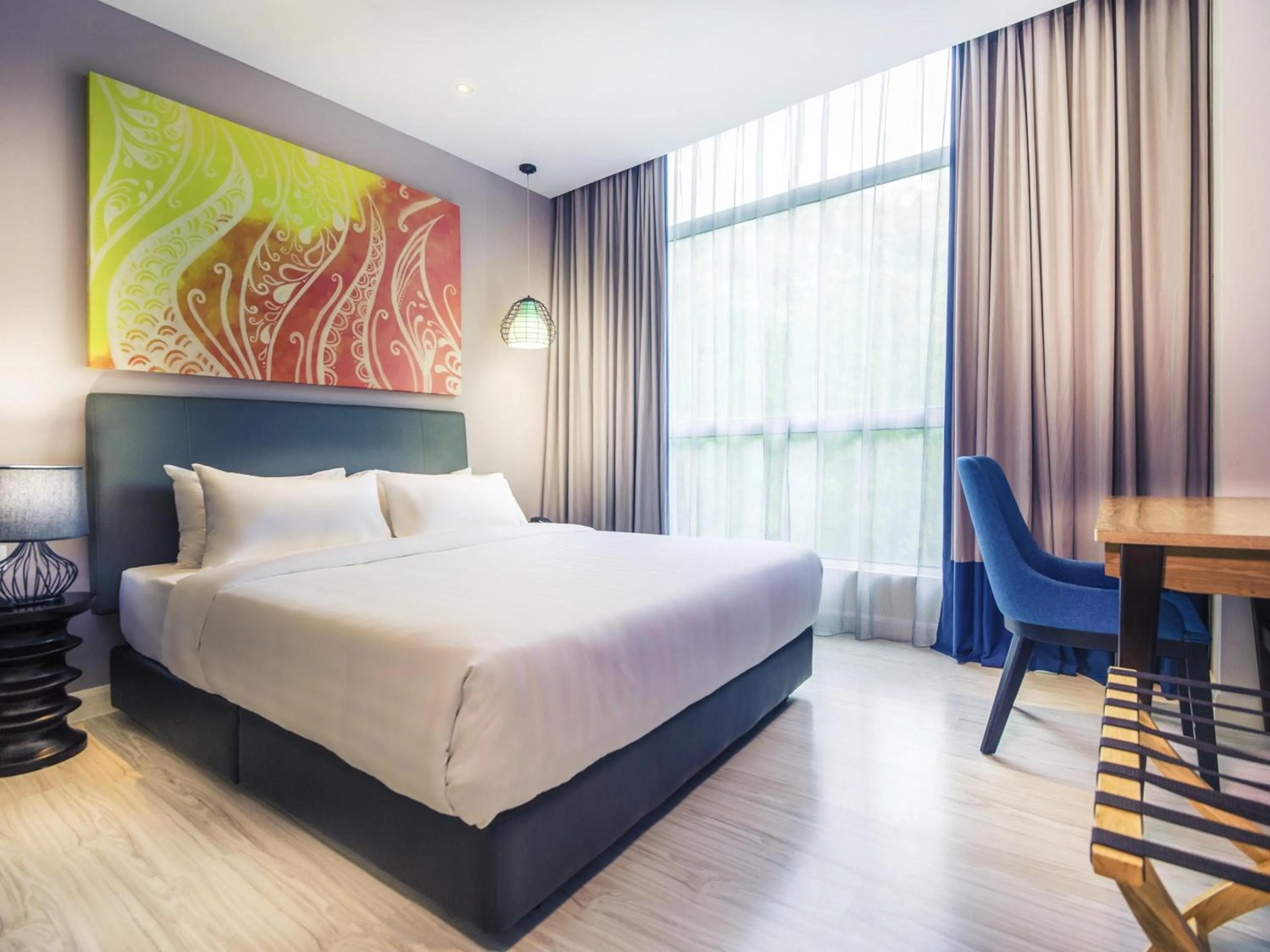 Superior Twin Room in Mercure Kota Kinabalu City Centre