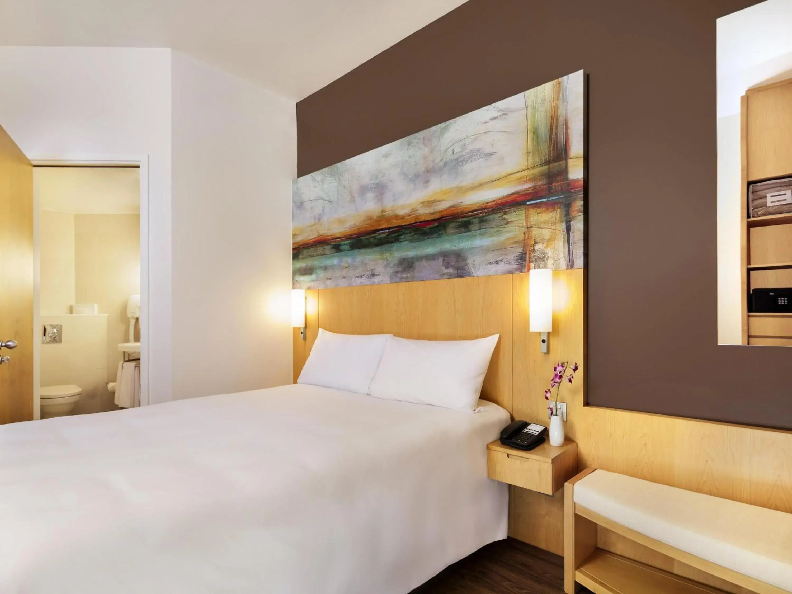 Bedroom, Bed in ibis Dubai One Central Bedroom, Bed in ibis Dubai One Central