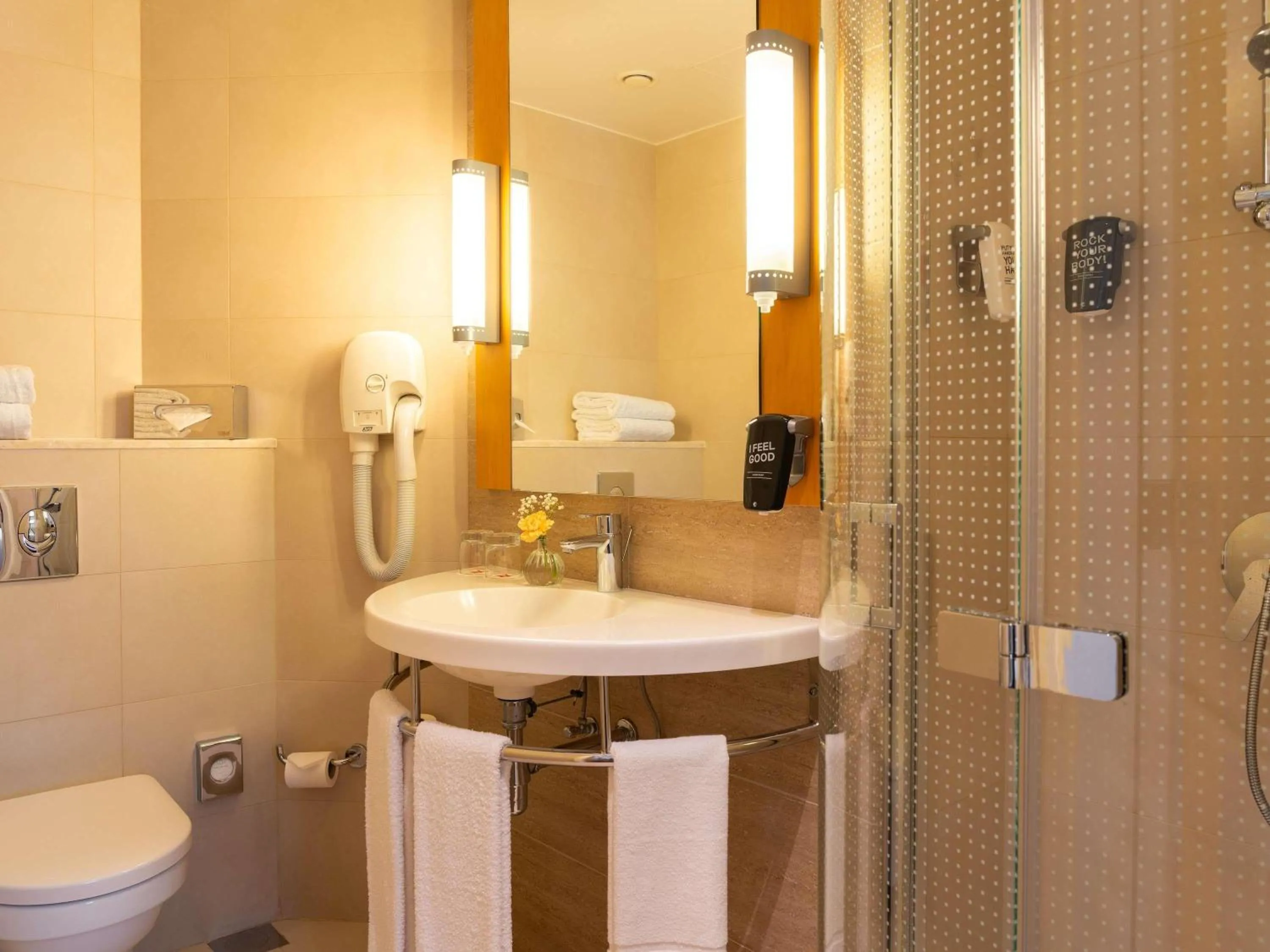 Bedroom in ibis Dubai One Central