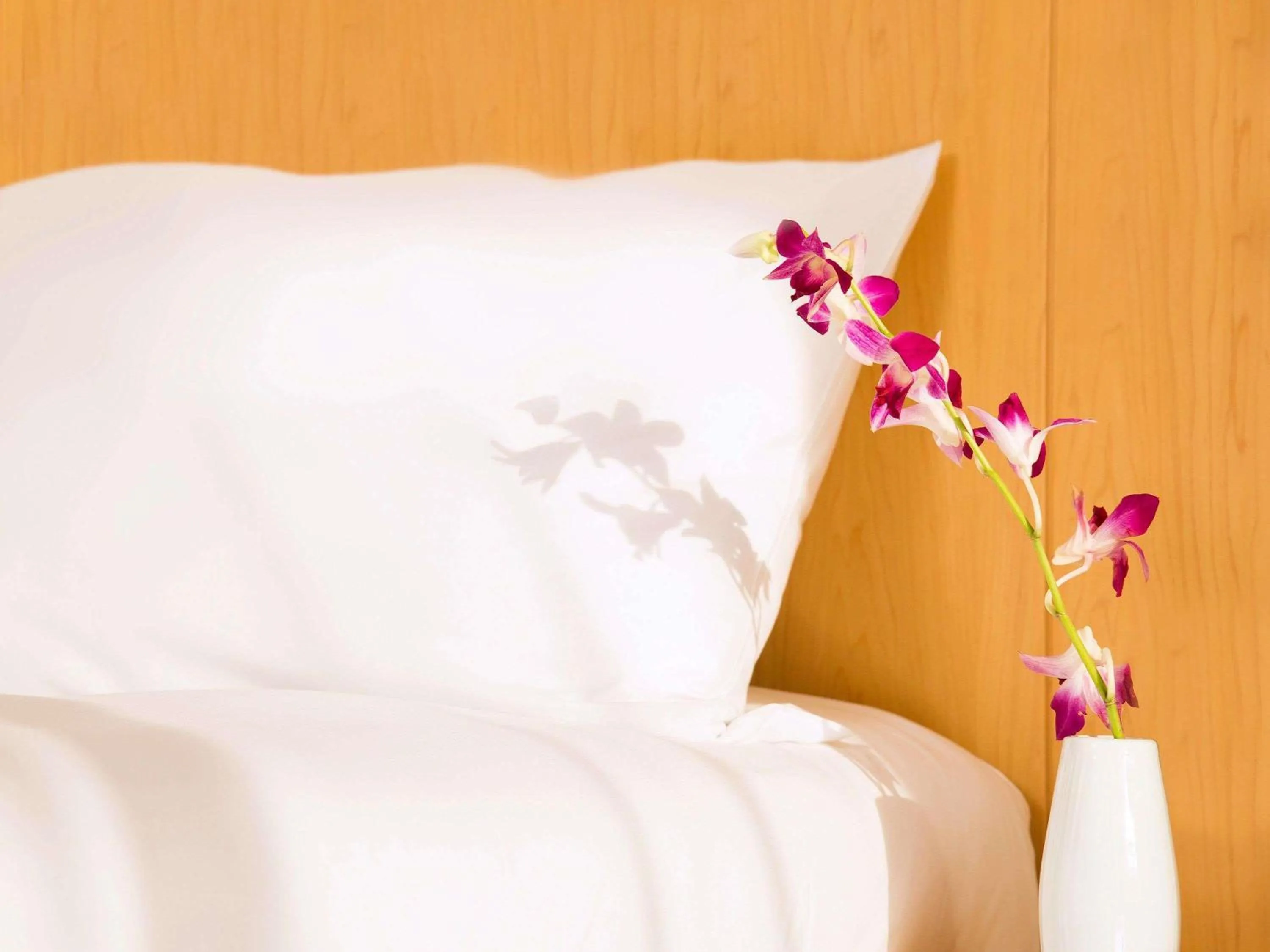 Bedroom, Bed in ibis Dubai One Central