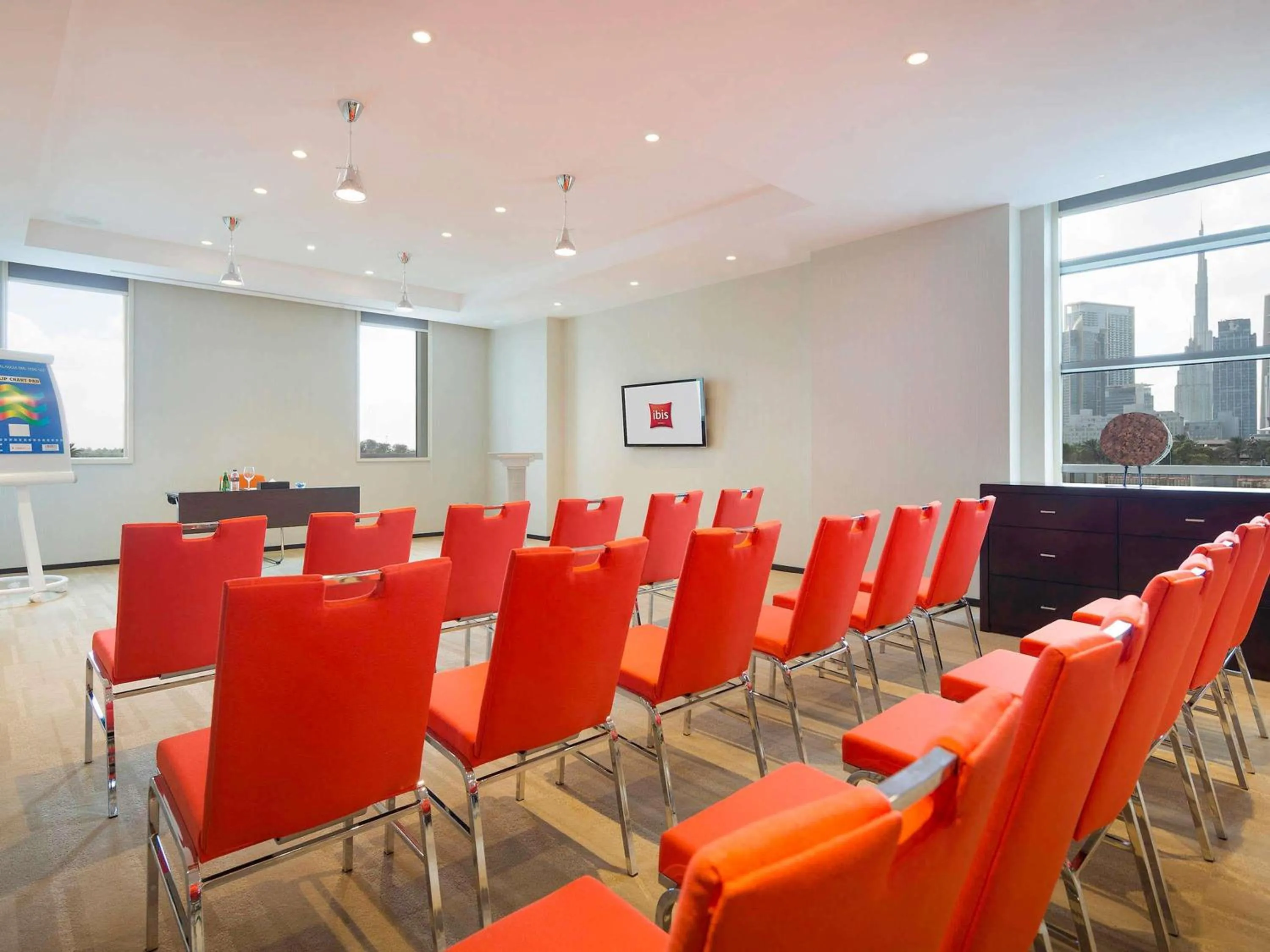 Meeting/conference room in ibis Dubai One Central