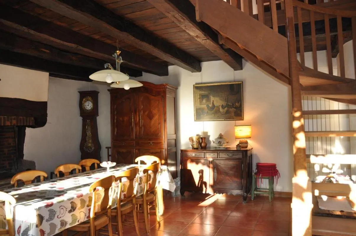 Communal kitchen in Maison d'hôtes de l'Huardière