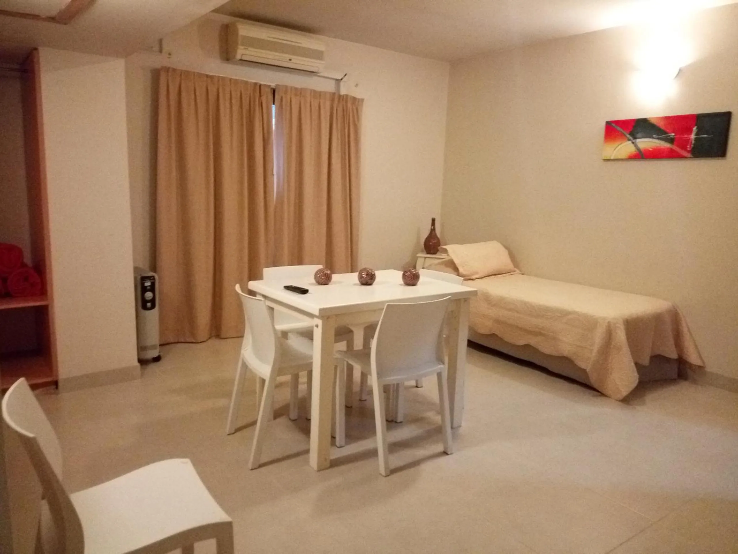 Apart Hotel Comra