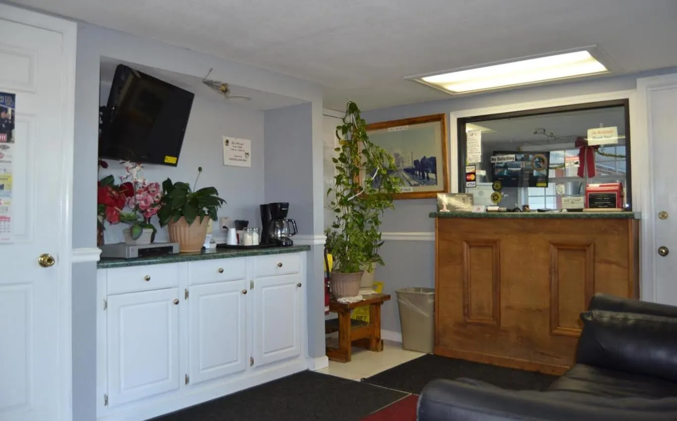 Coffee/tea facilities in Motel Jesup