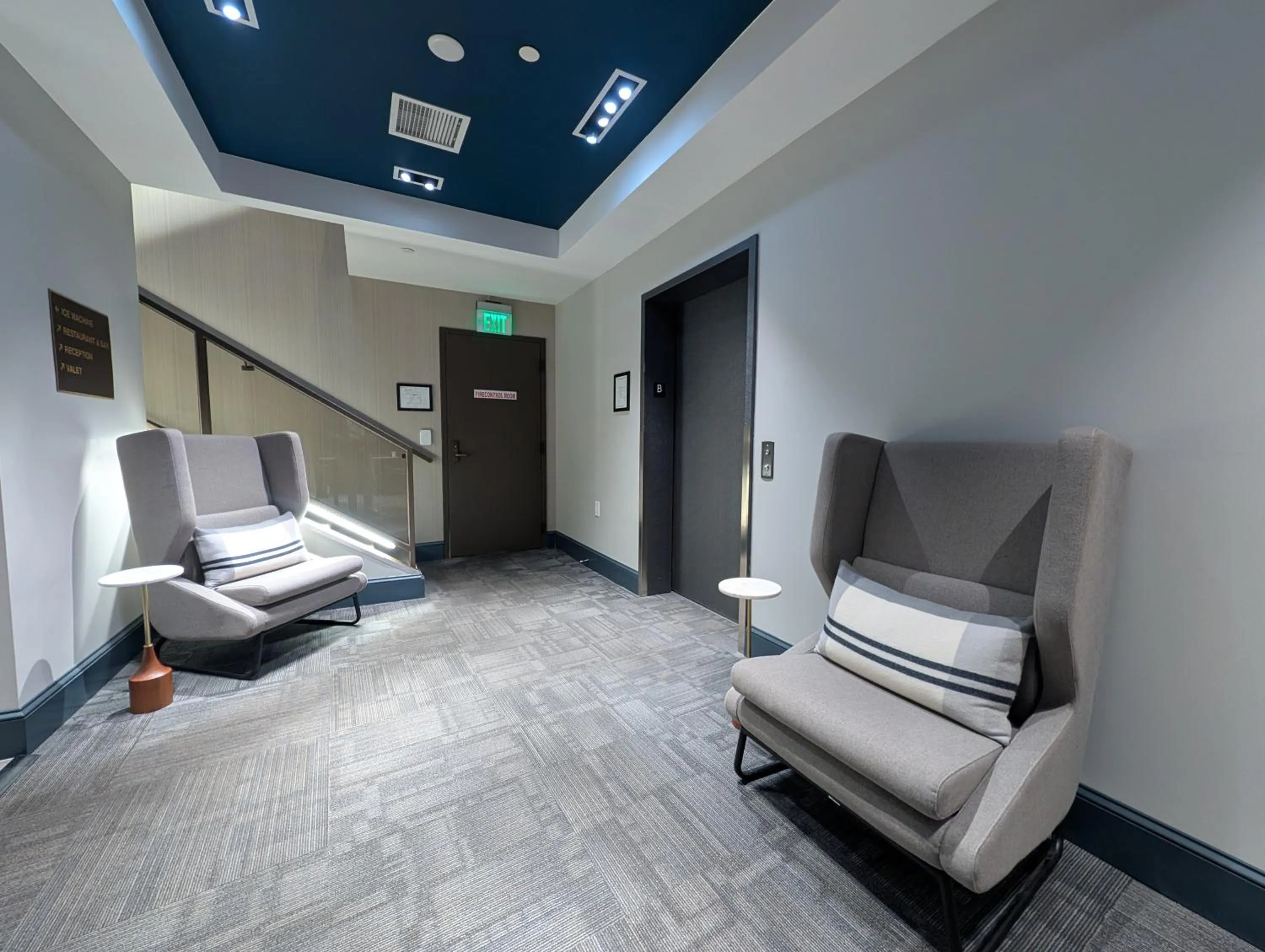 Business facilities in Porter Square Hotel