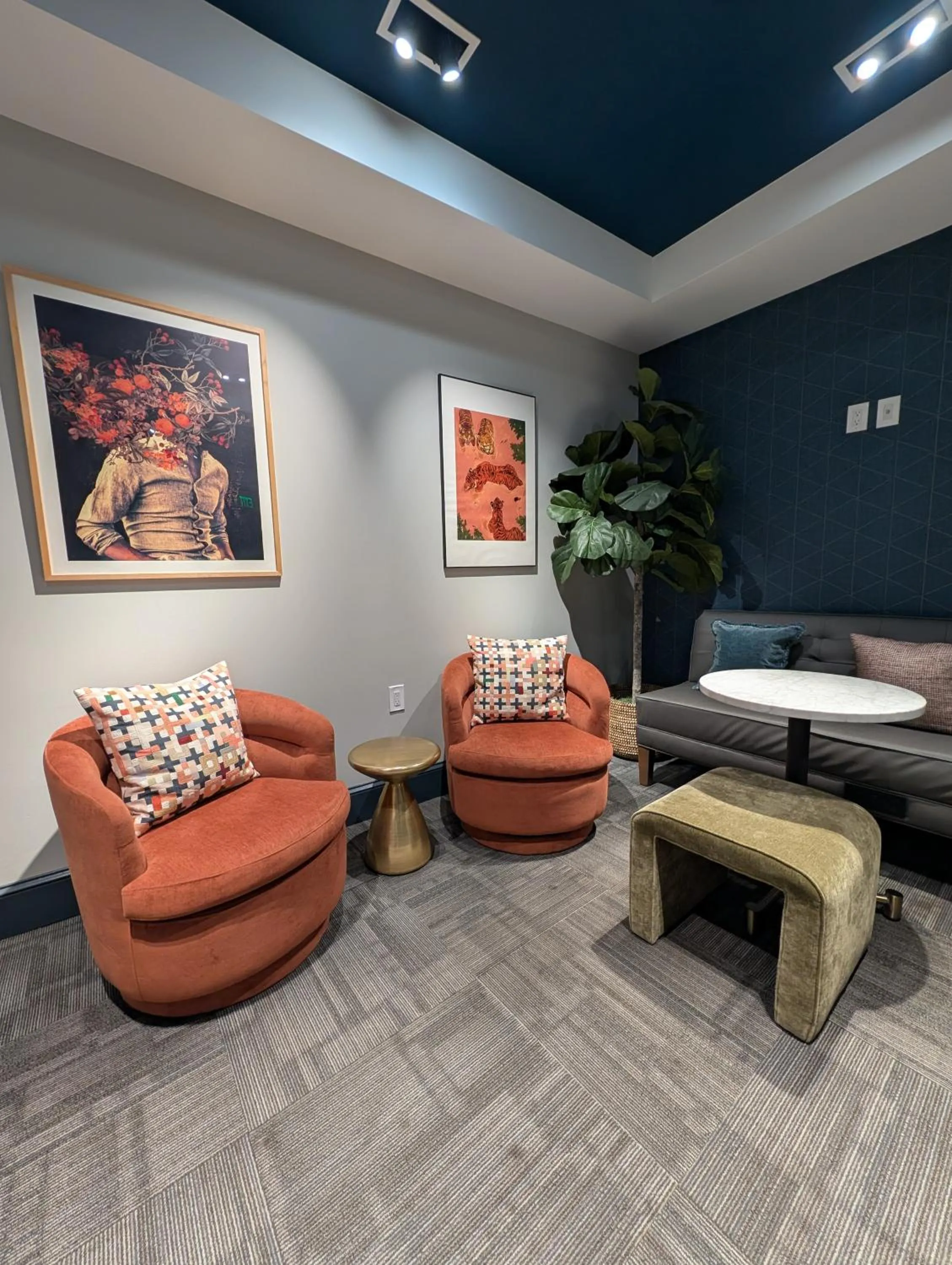 Business facilities in Porter Square Hotel