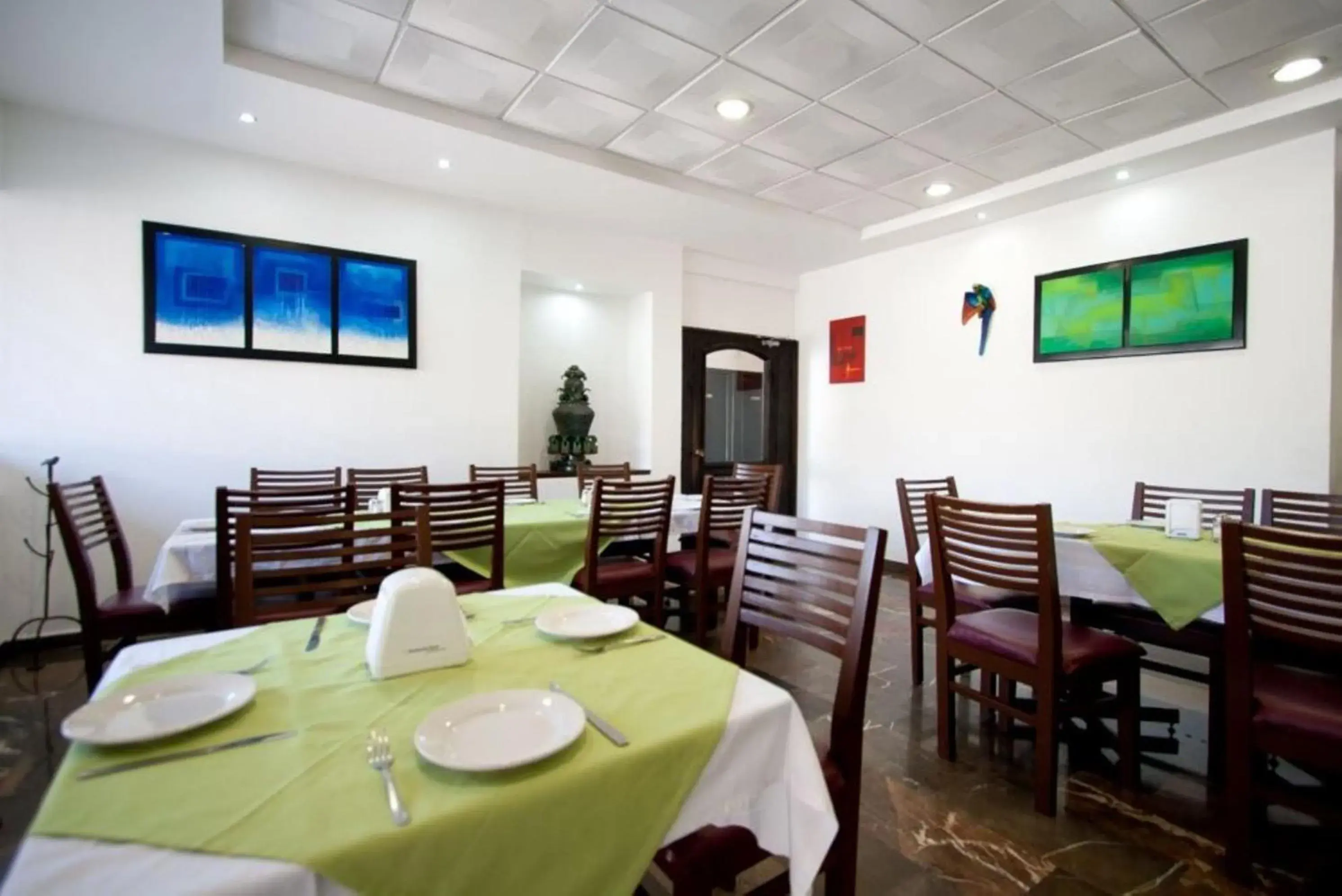 Restaurant/places to eat in Hotel de Casa Blanca Restaurant/places to eat in Hotel de Casa Blanca