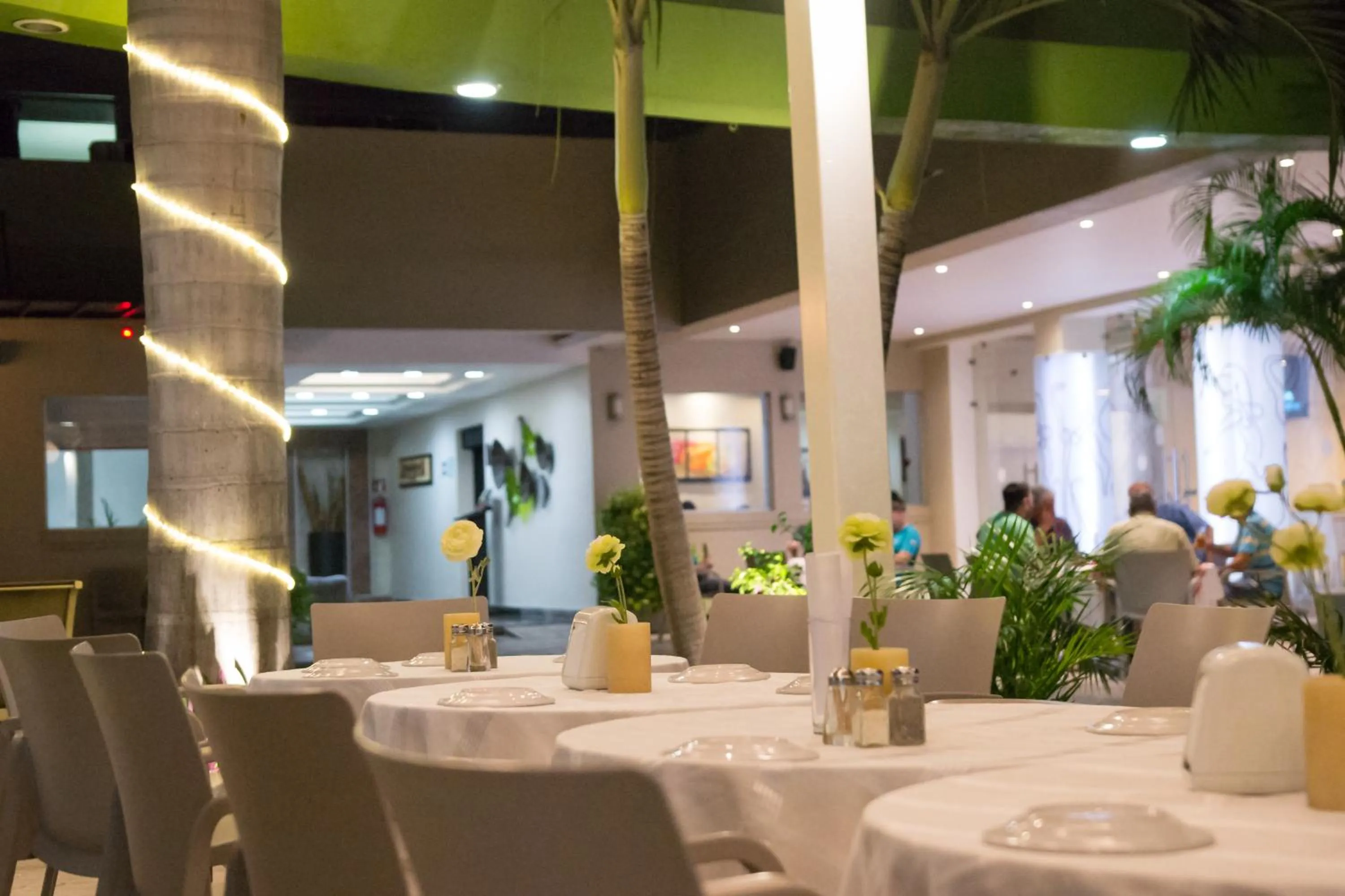 Restaurant/places to eat in Hotel de Casa Blanca
