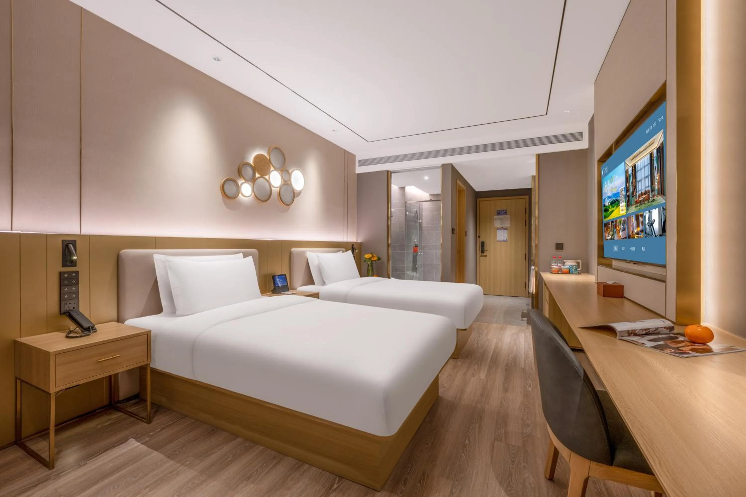 Twin Room in Orange Hotel Zhuhai Hengqin Chimelong