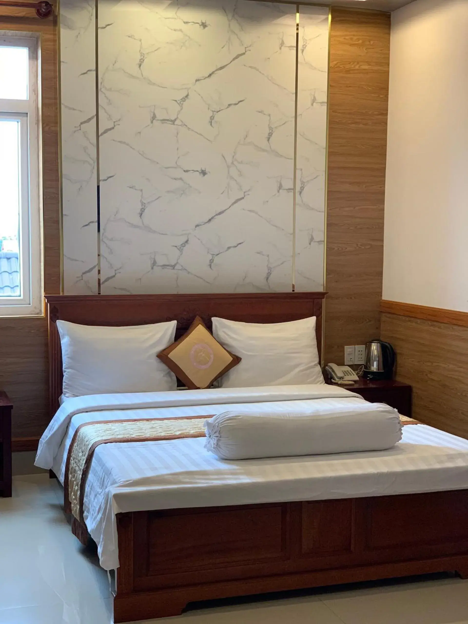 Bed in Phuc Hung 2 Hotel Bed in Phuc Hung 2 Hotel