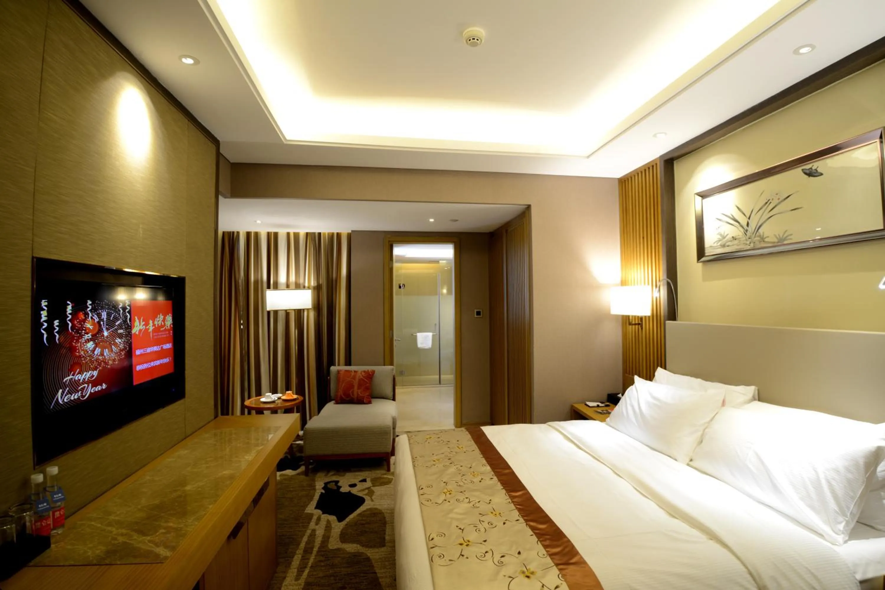 Photo of the whole room, Bed in Ramada Plaza By Wyndham Fuzhou South