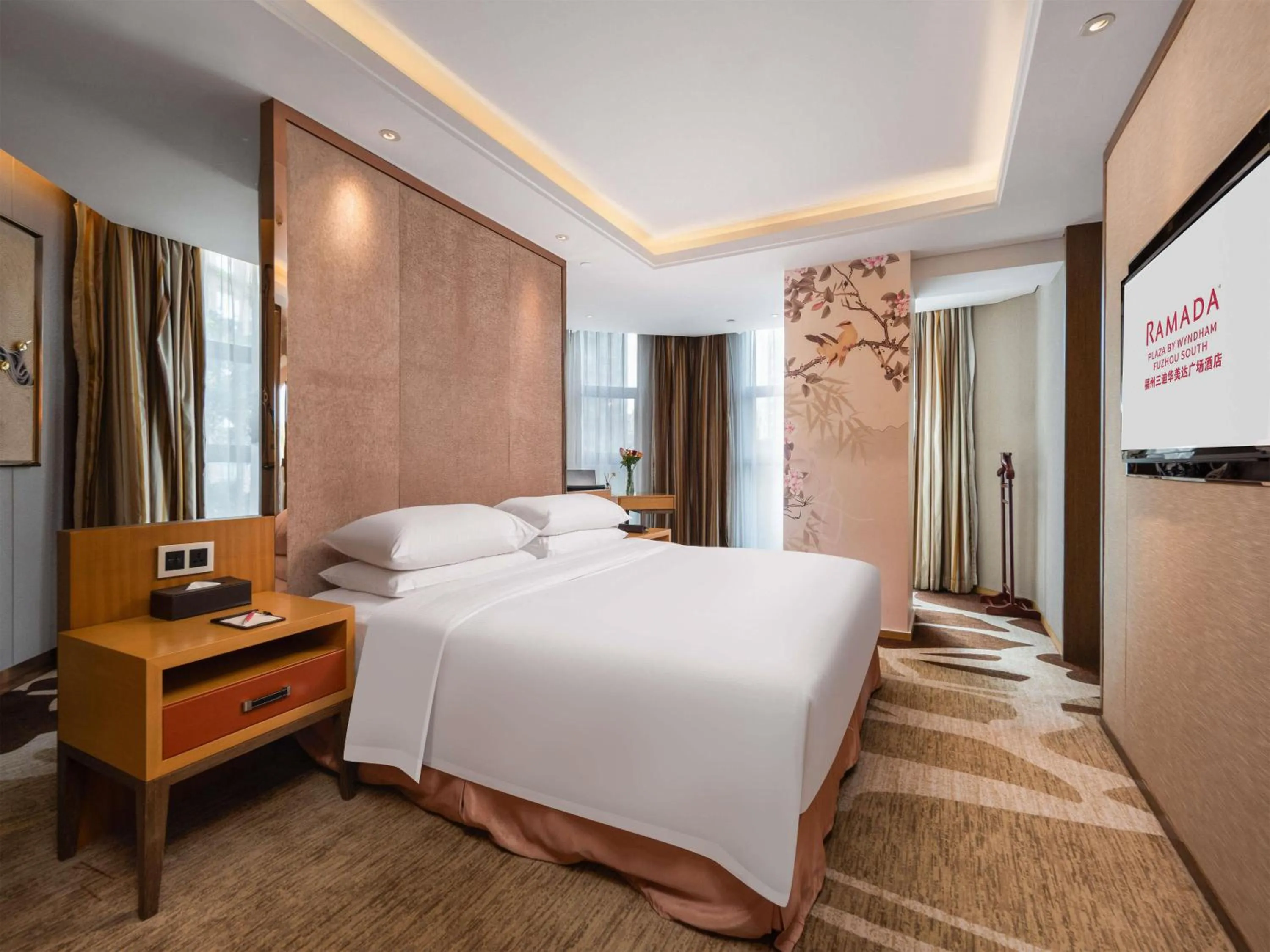 Photo of the whole room, Bed in Ramada Plaza By Wyndham Fuzhou South