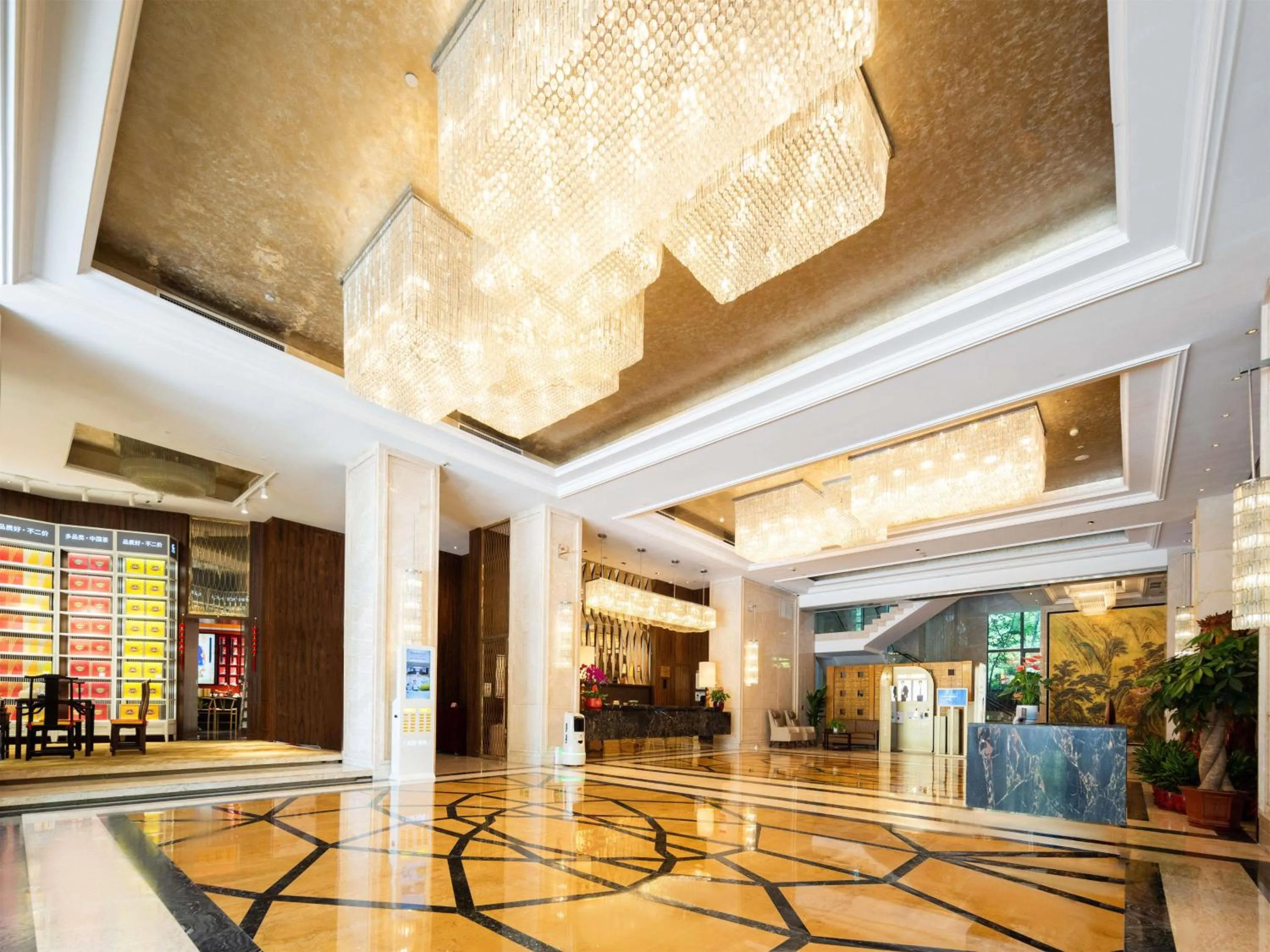Lobby or reception in Ramada Plaza By Wyndham Fuzhou South