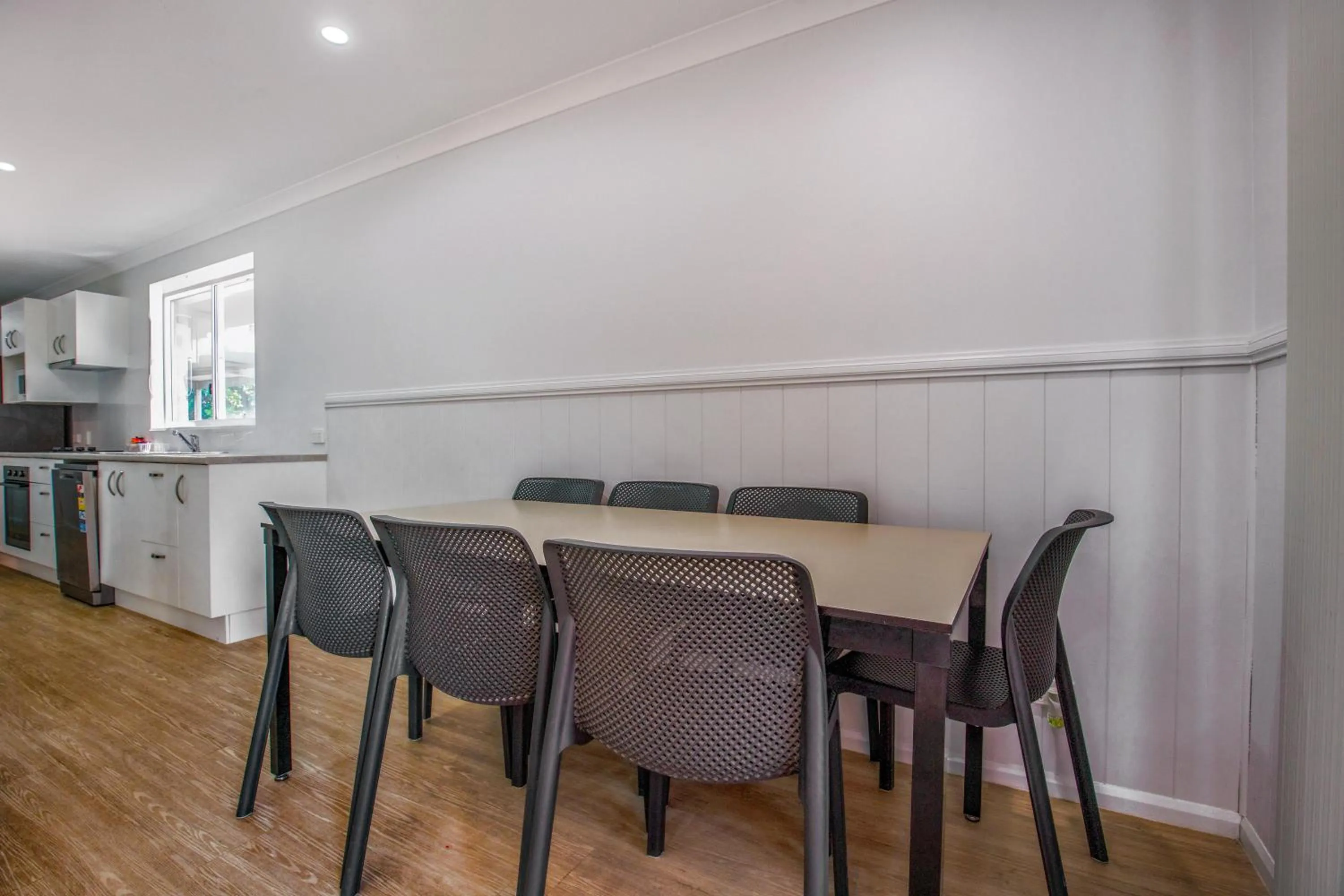 Dining area in Ingenia Holidays Townsville