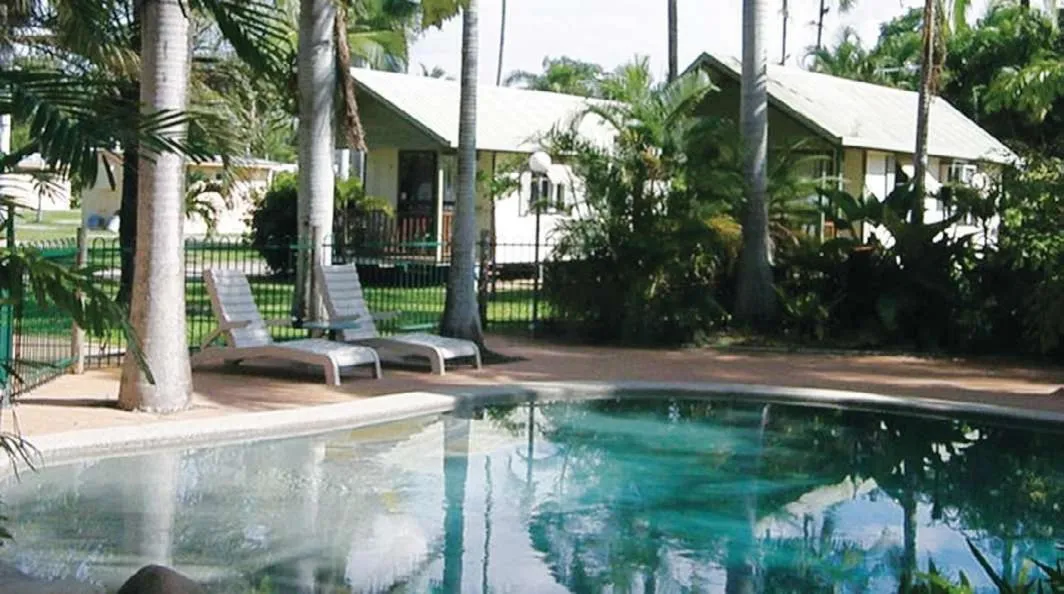 Swimming pool in Ingenia Holidays Townsville