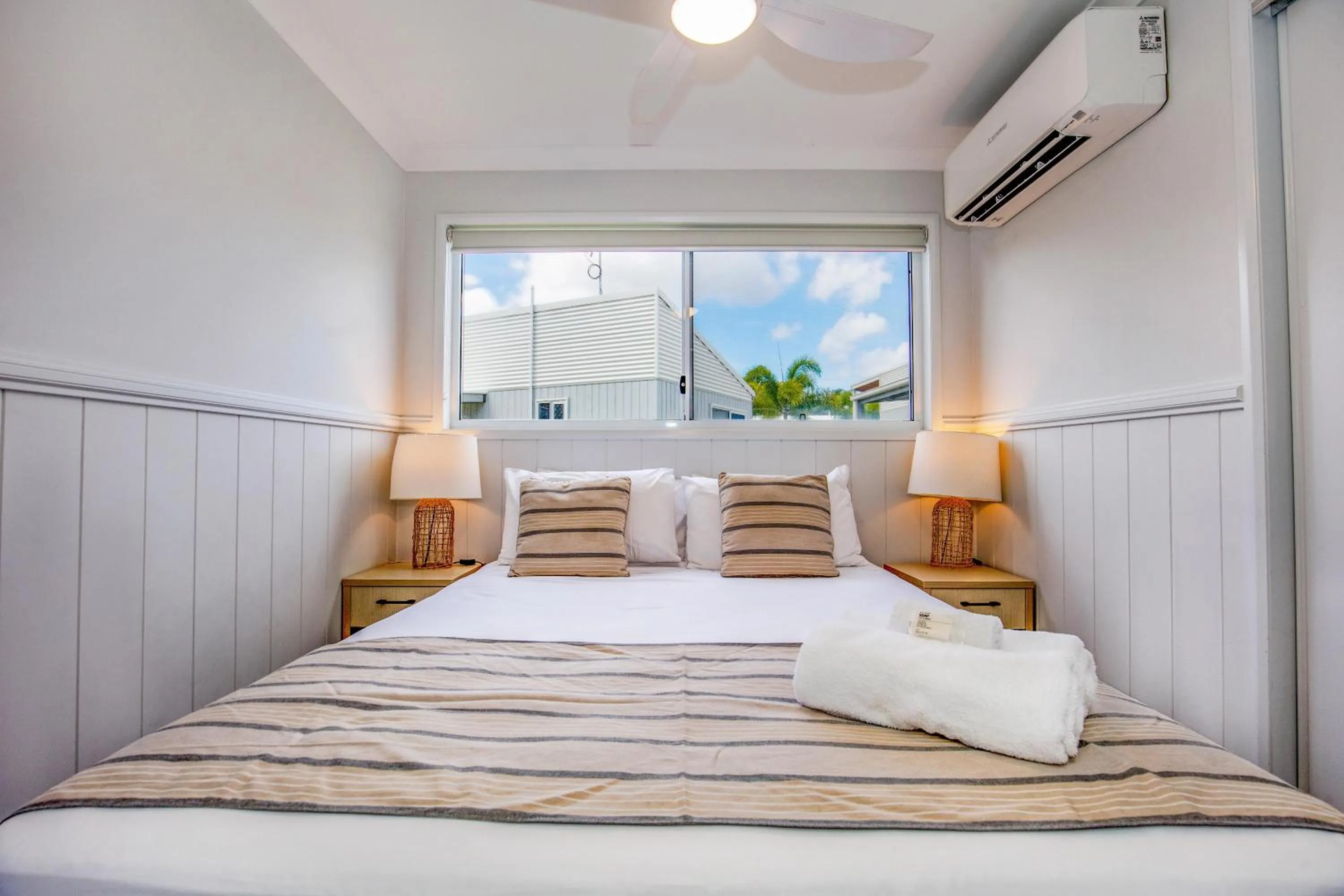 Bedroom, Bed in Ingenia Holidays Townsville