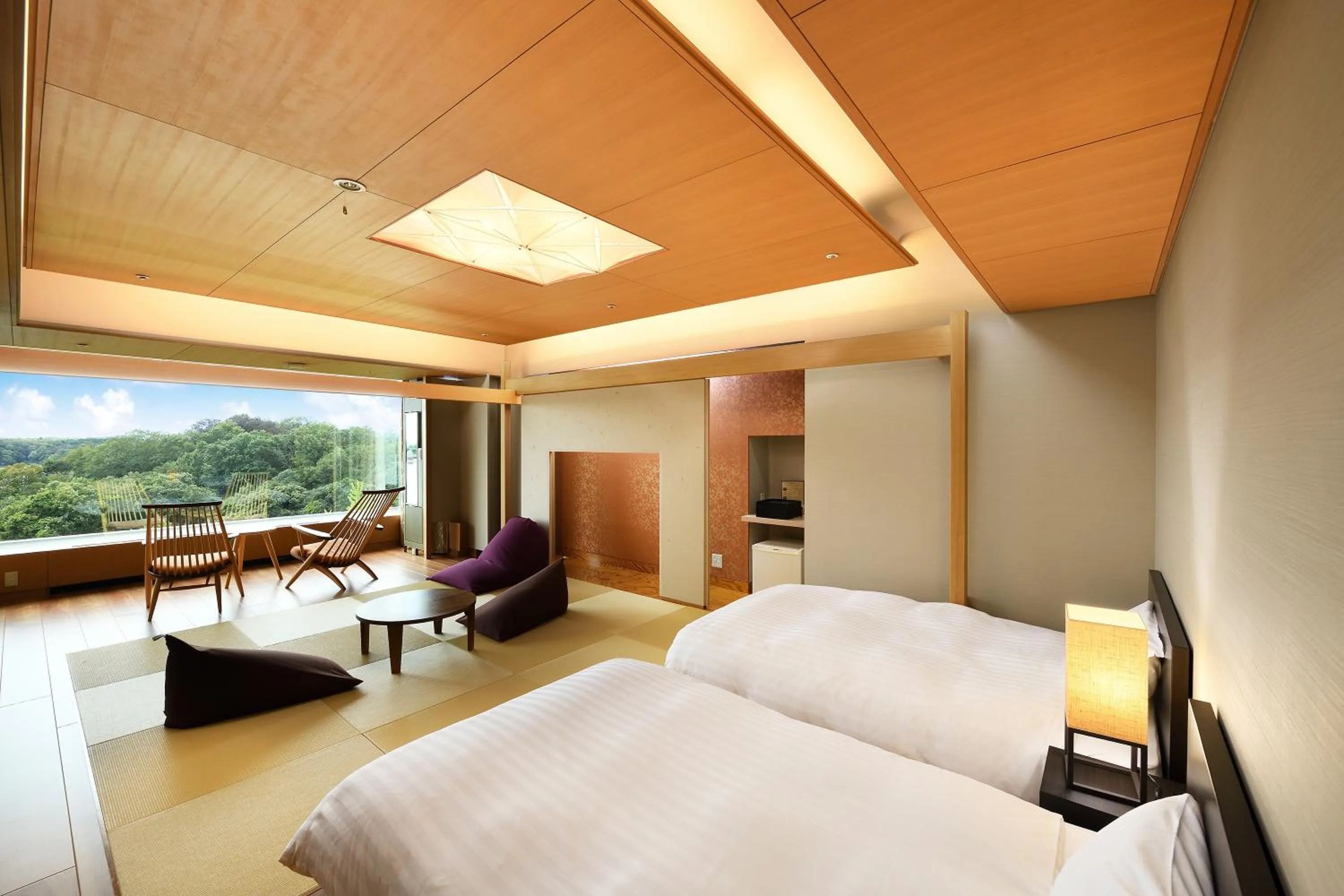 Photo of the whole room, Bed in Kikusuitei
