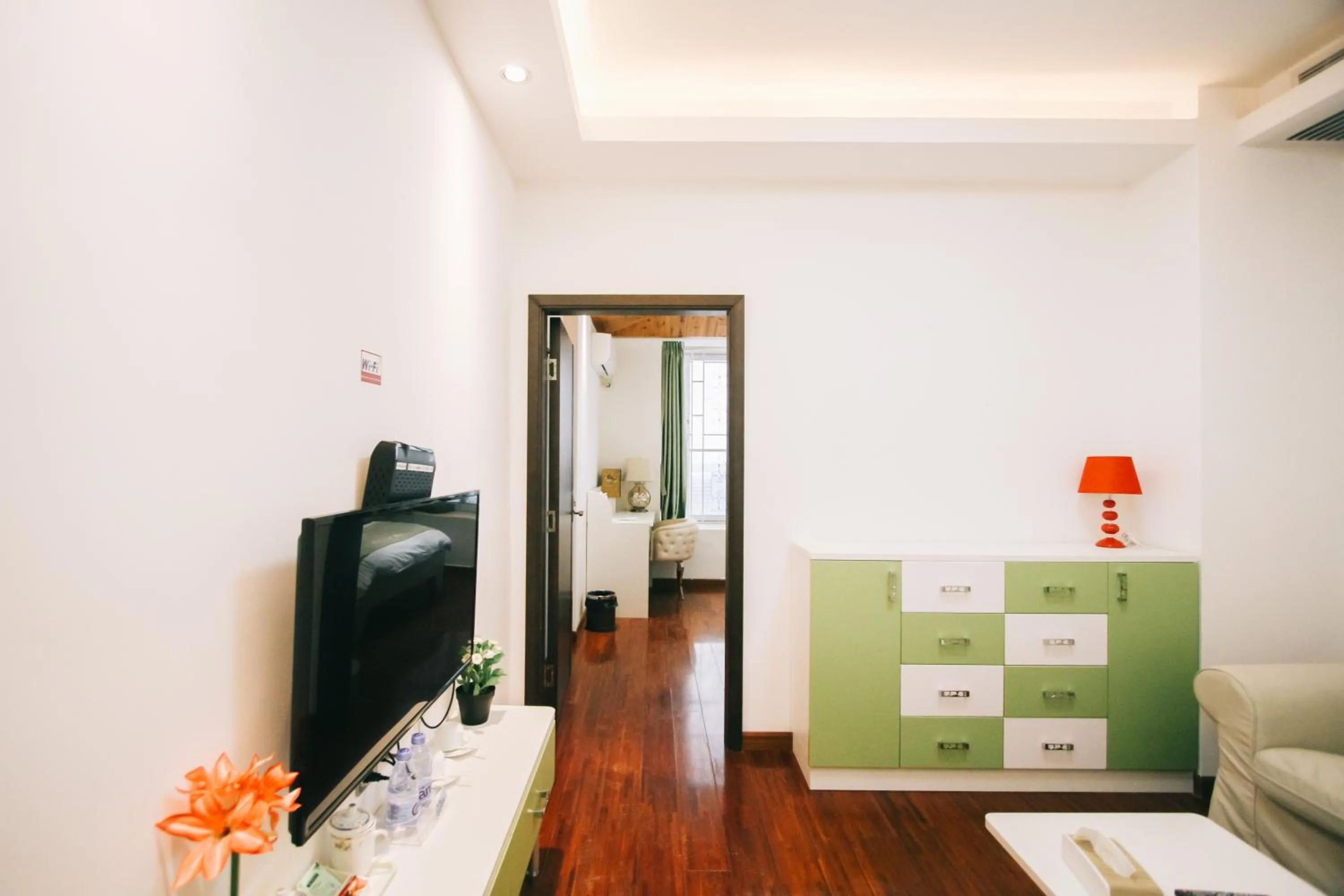 Living room in Guangzhou Xingke Apartment