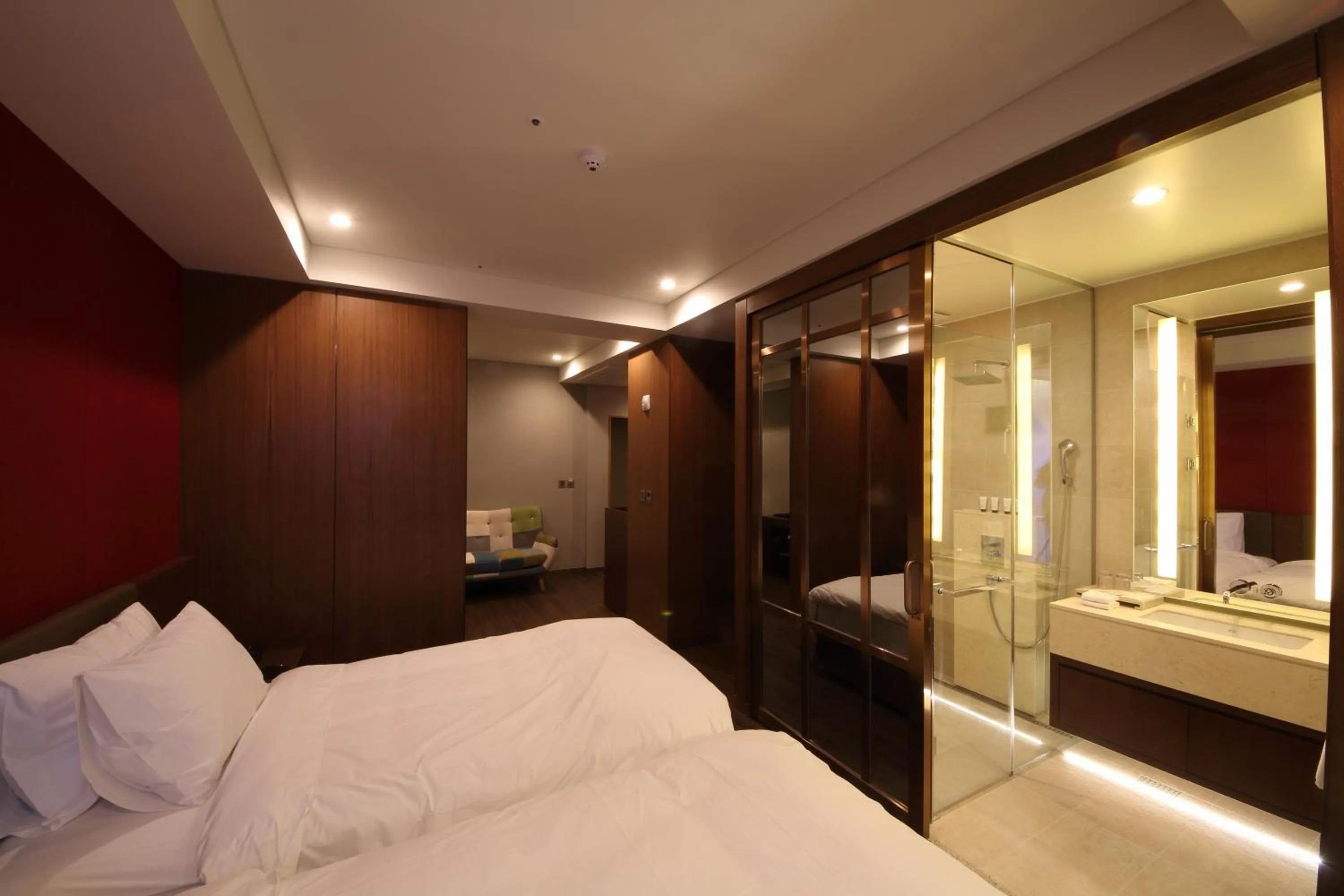 Bedroom, Bed in Benikea The H Hotel