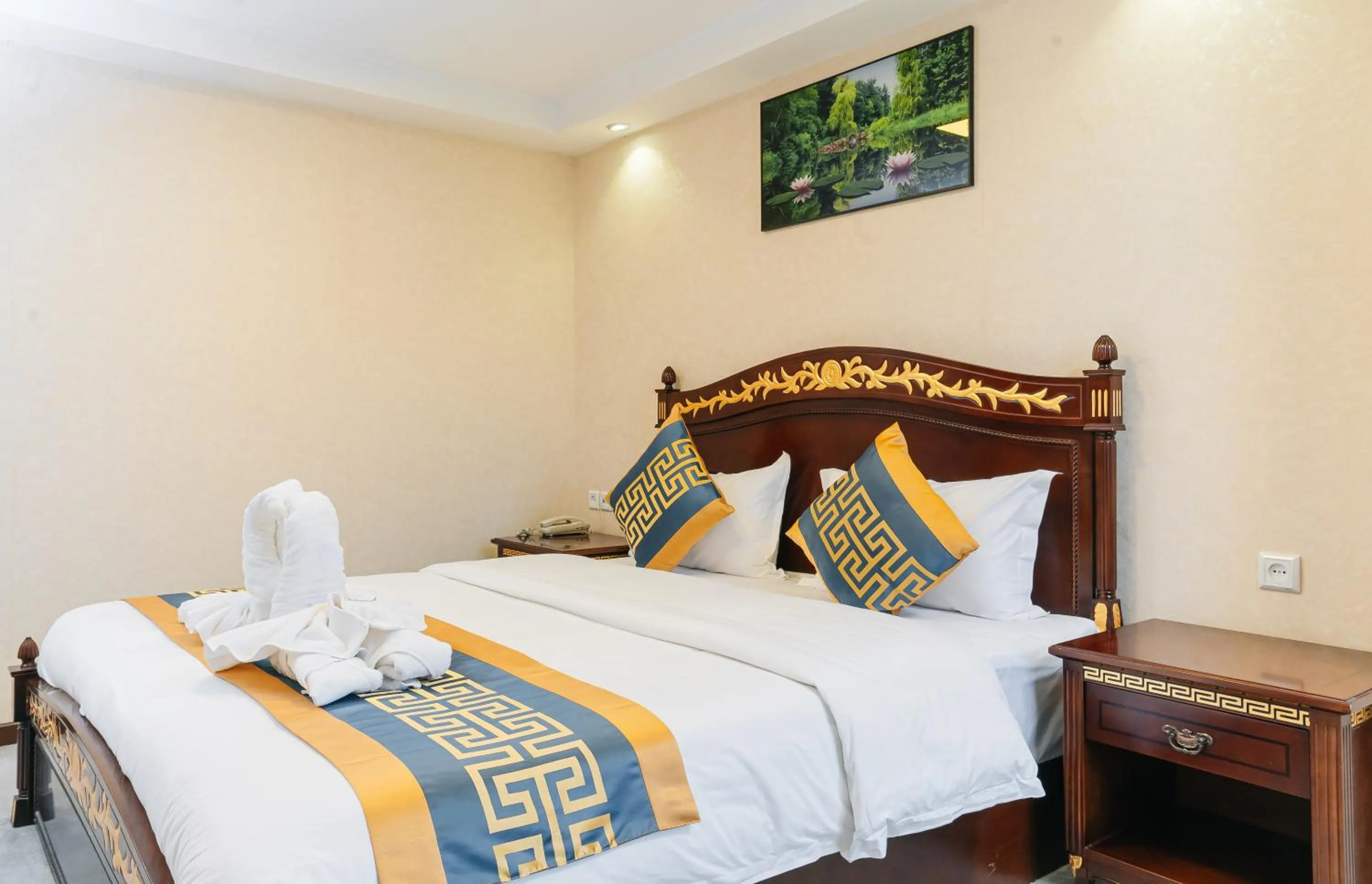 Sayohat Hotel