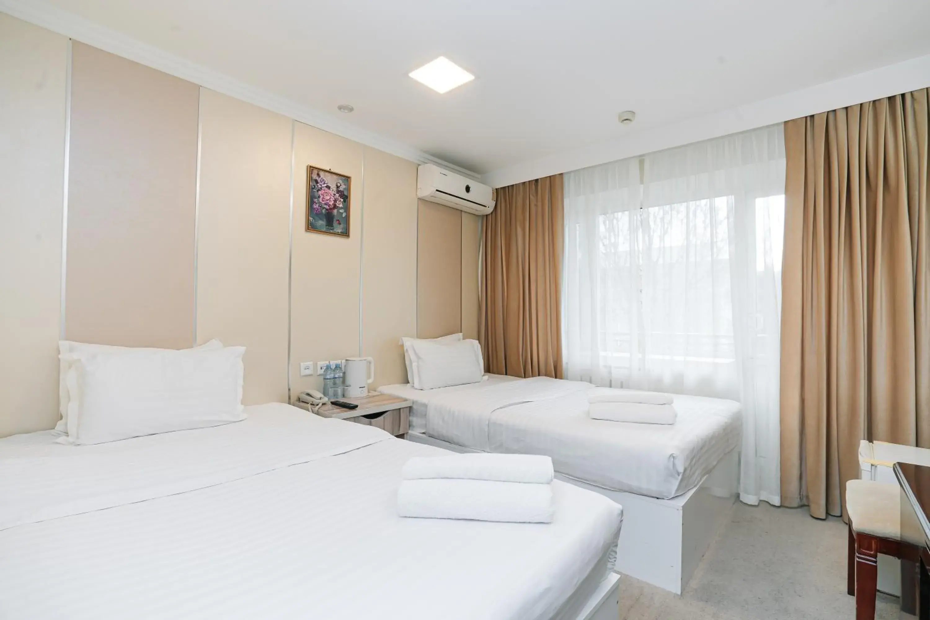 Double or Twin Room - single occupancy in Sayohat Hotel Double or Twin Room - single occupancy in Sayohat Hotel