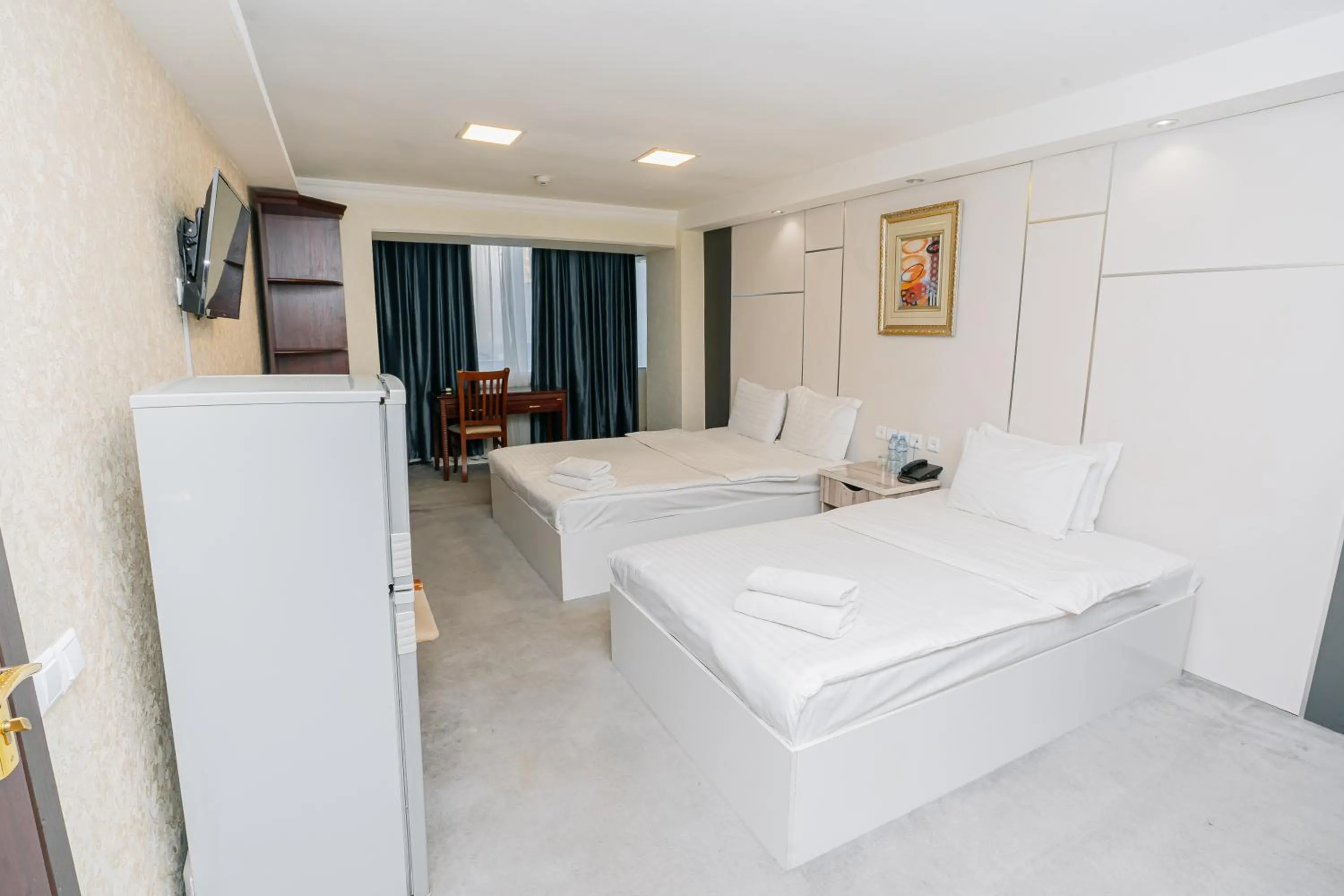 Triple Room in Sayohat Hotel
