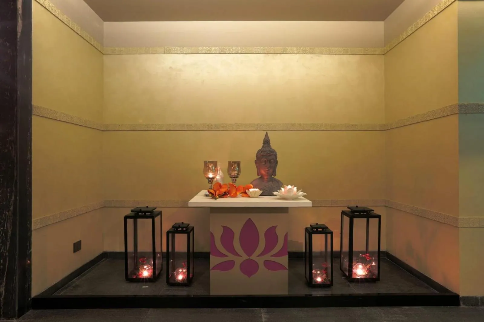 Spa and wellness centre/facilities in Hotel Aroma Suites Delhi Airport