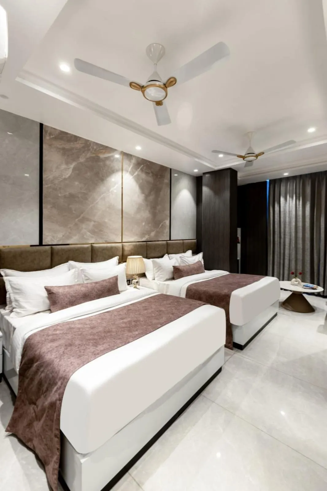 Photo of the whole room, Bed in Hotel Aroma Suites Delhi Airport