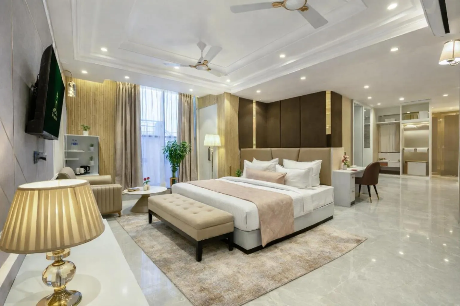 Photo of the whole room, Bed in Hotel Aroma Suites Delhi Airport