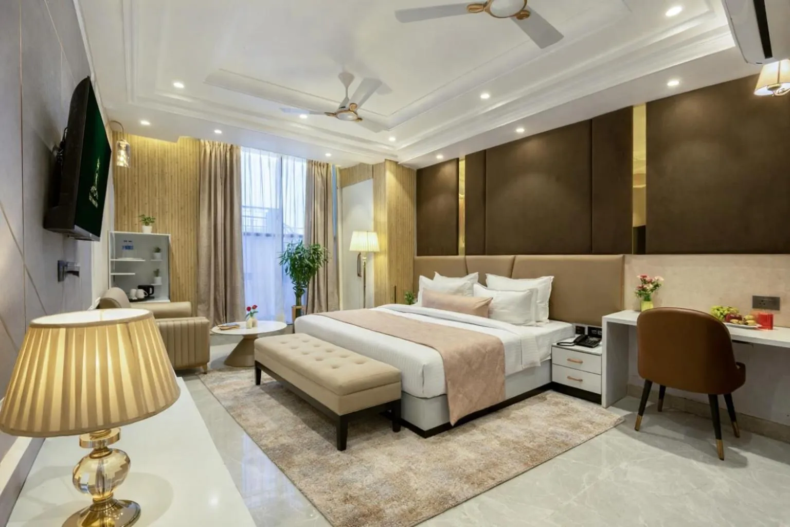 Photo of the whole room, Bed in Hotel Aroma Suites Delhi Airport