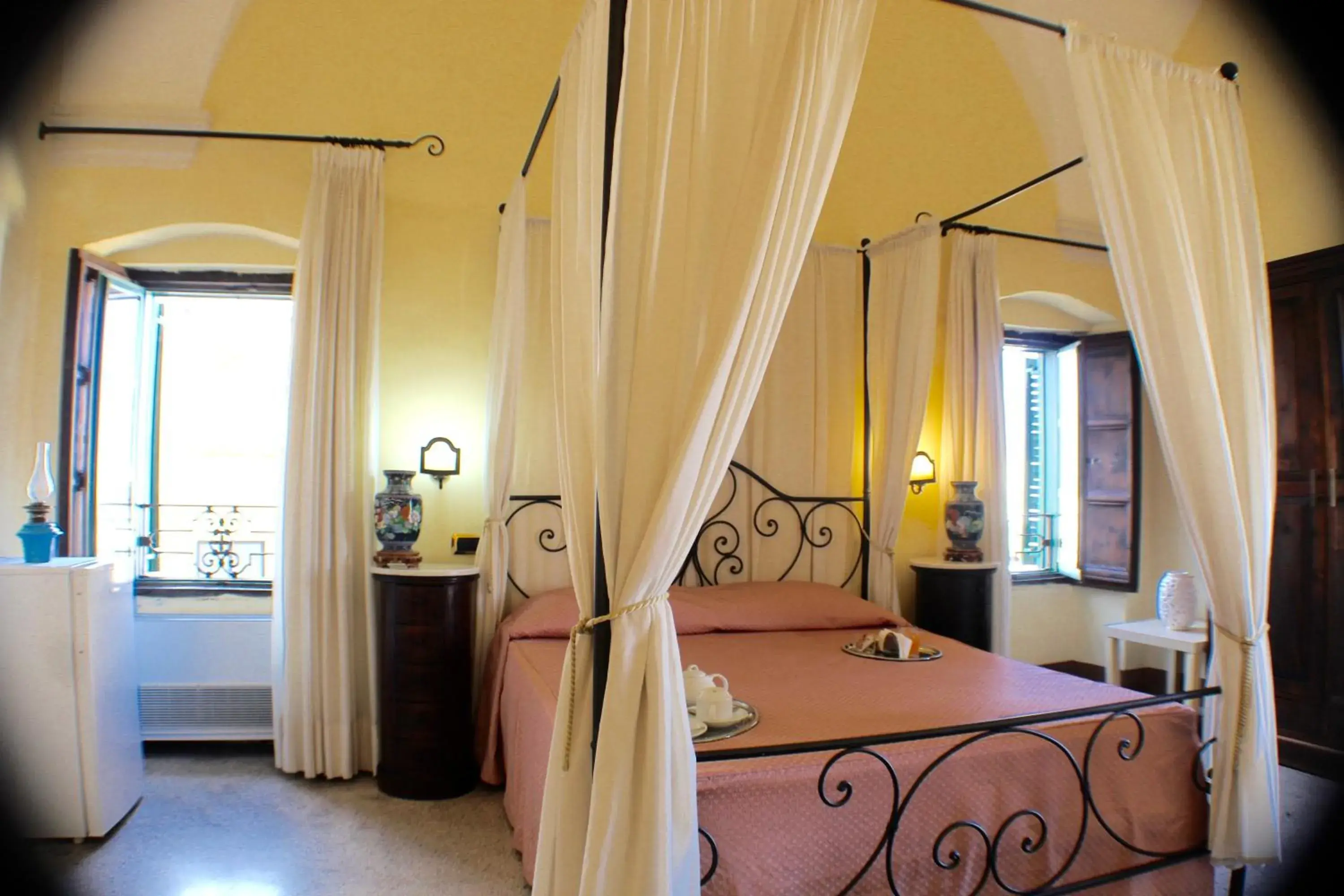 Double Room in Palazzo Senape De Pace Double Room in Palazzo Senape De Pace