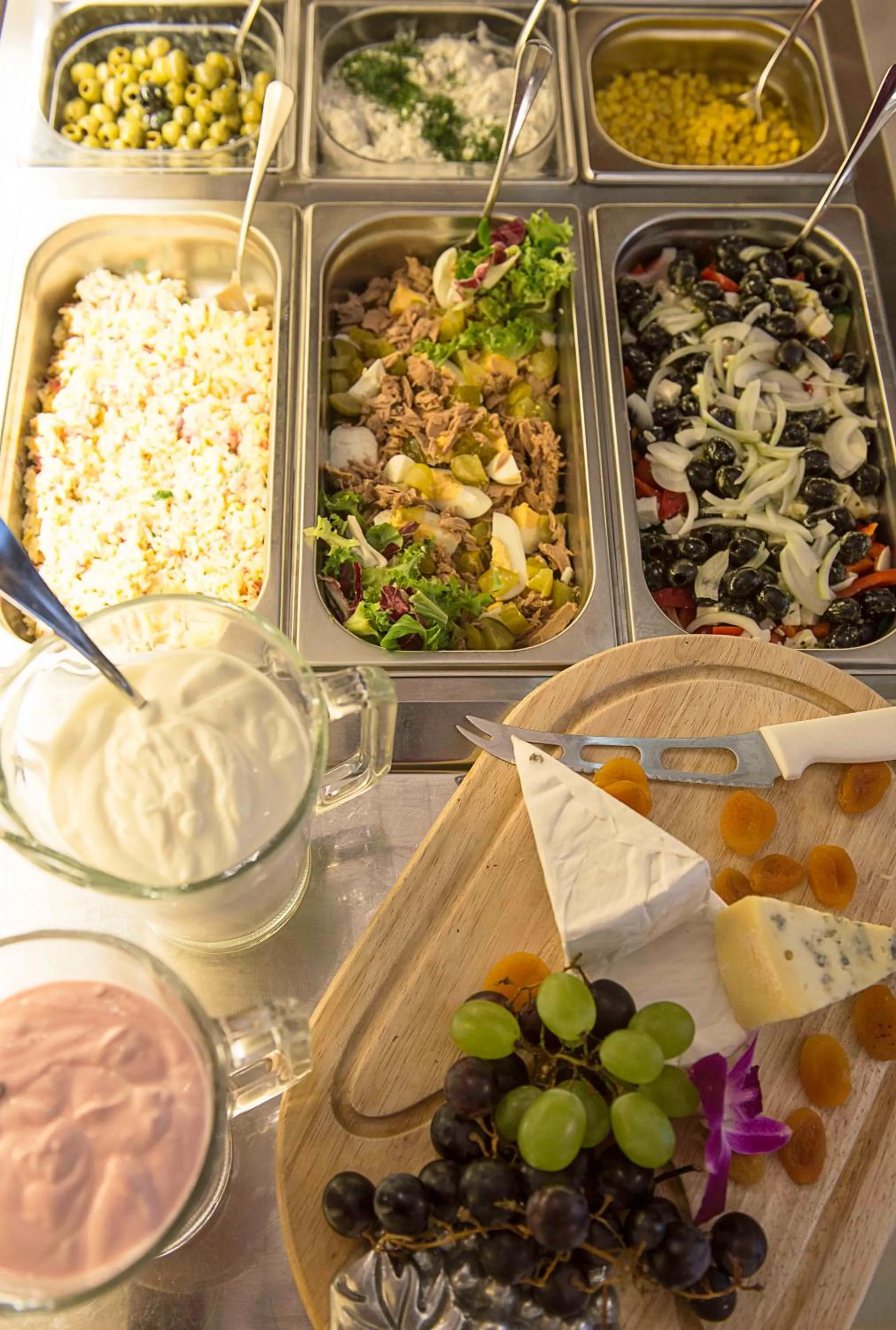 Buffet breakfast in Hotel Kryształ Conference & Spa