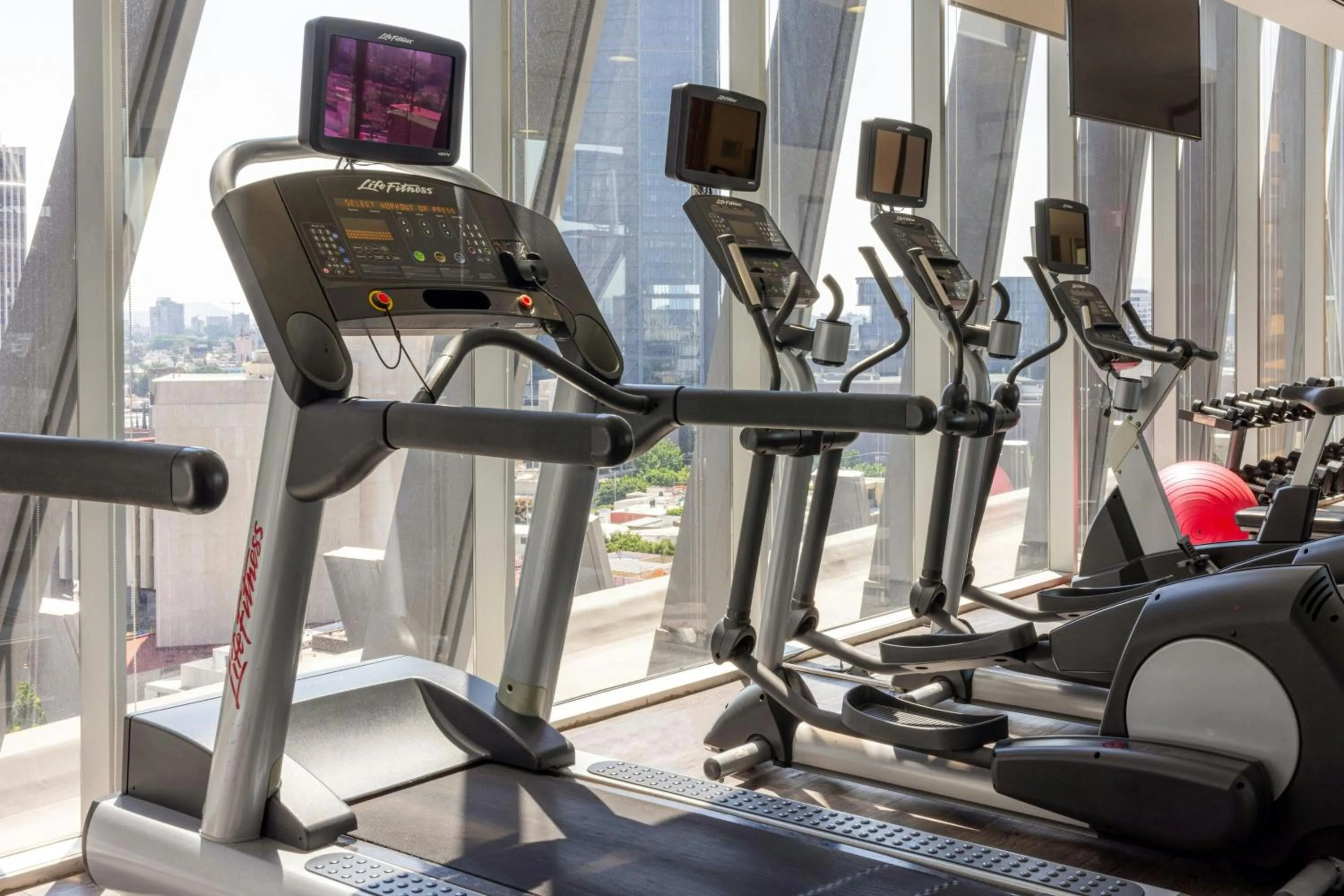 Fitness centre/facilities in AC Hotel by Marriott Guadalajara Mexico