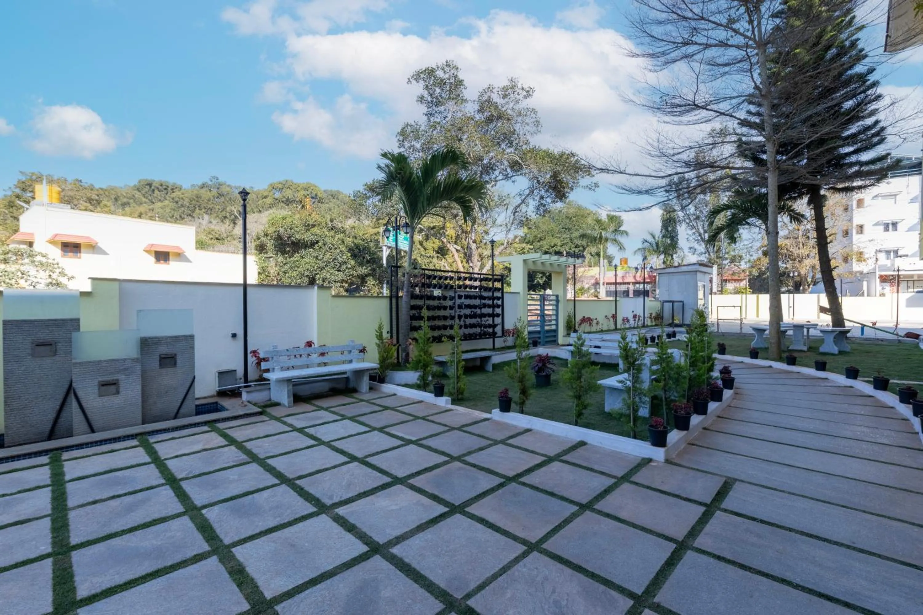 Facade/entrance in Treebo Premium Emerald Dove