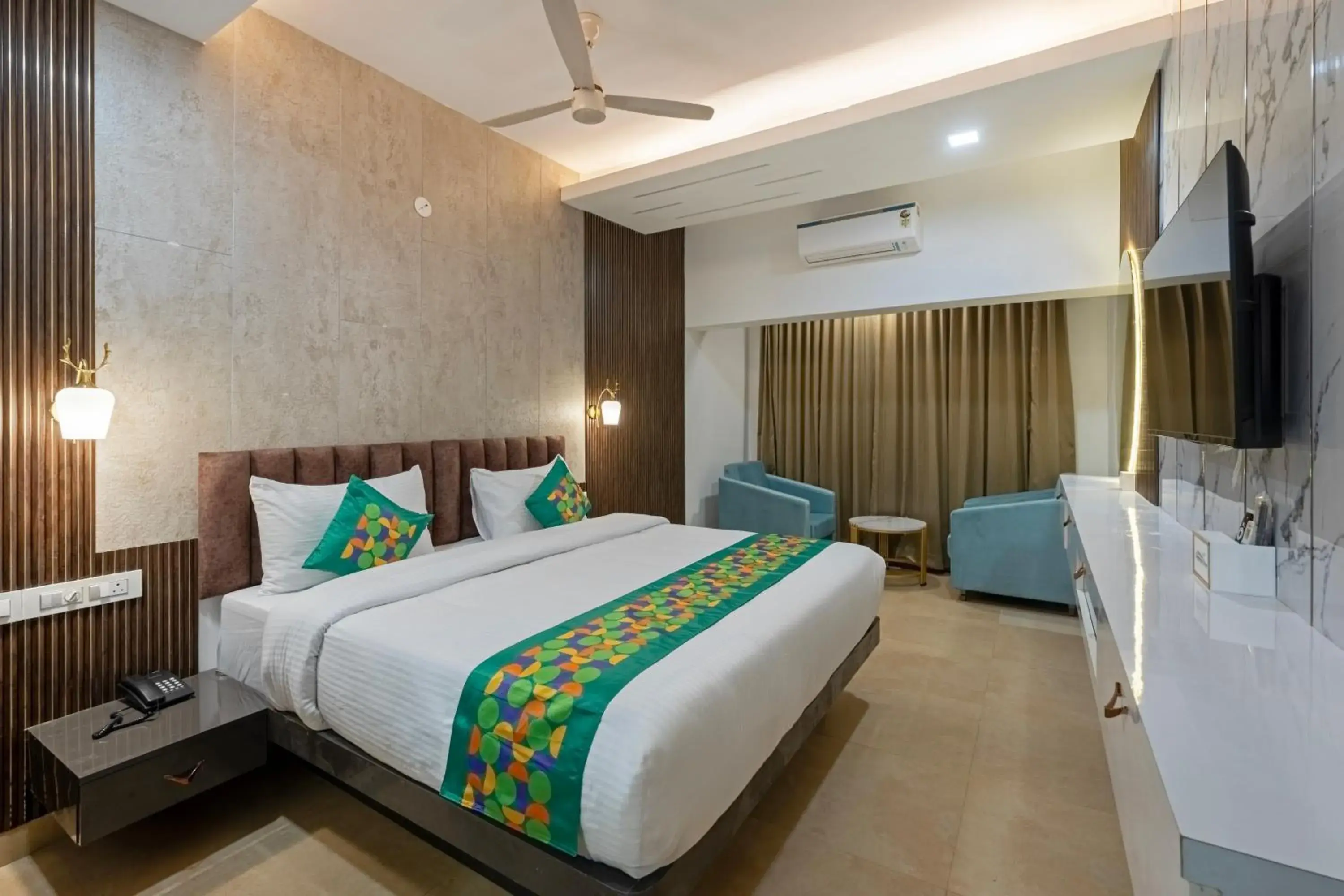 Bedroom, Bed in Treebo Premium Emerald Dove Bedroom, Bed in Treebo Premium Emerald Dove