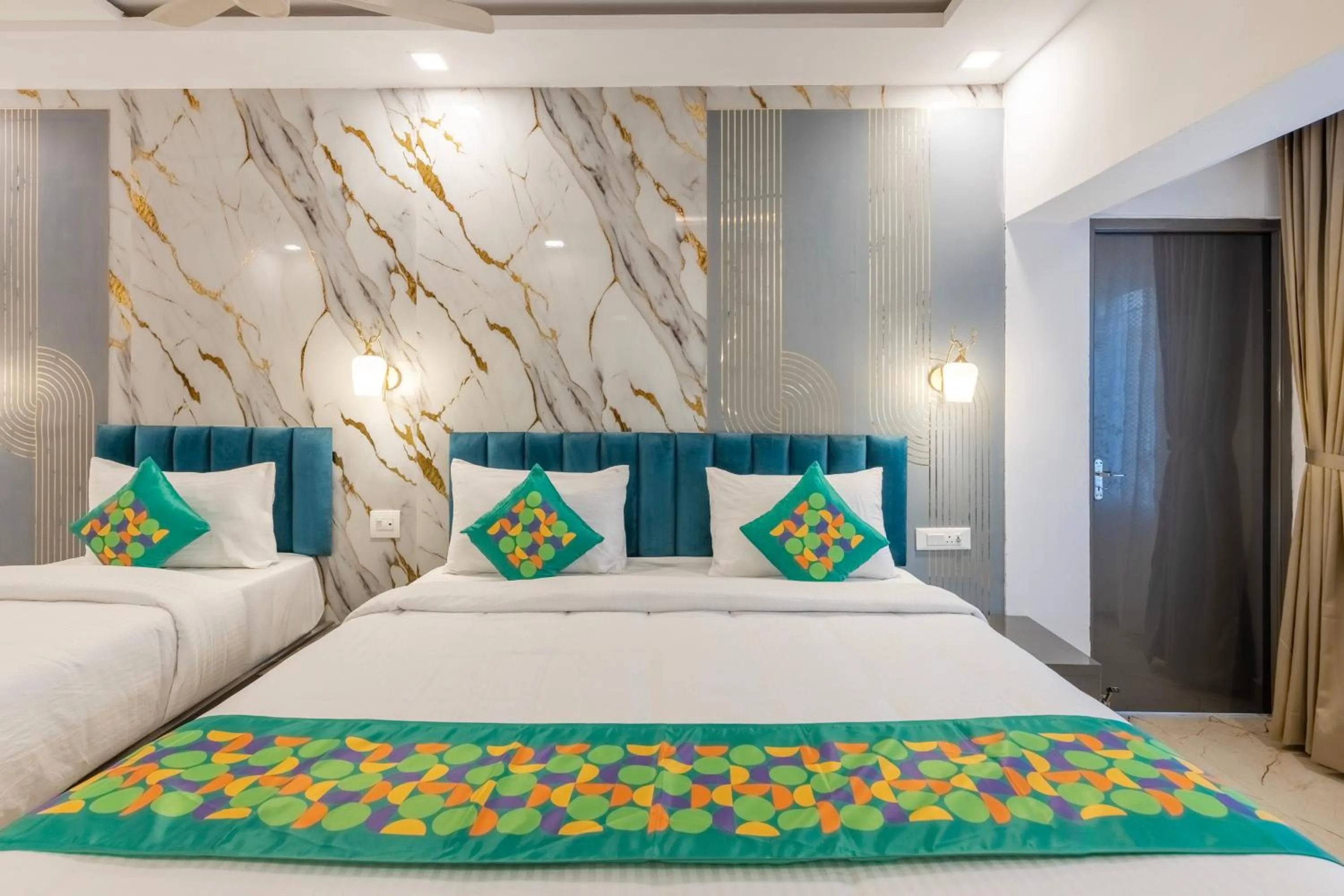 Bedroom, Bed in Treebo Premium Emerald Dove