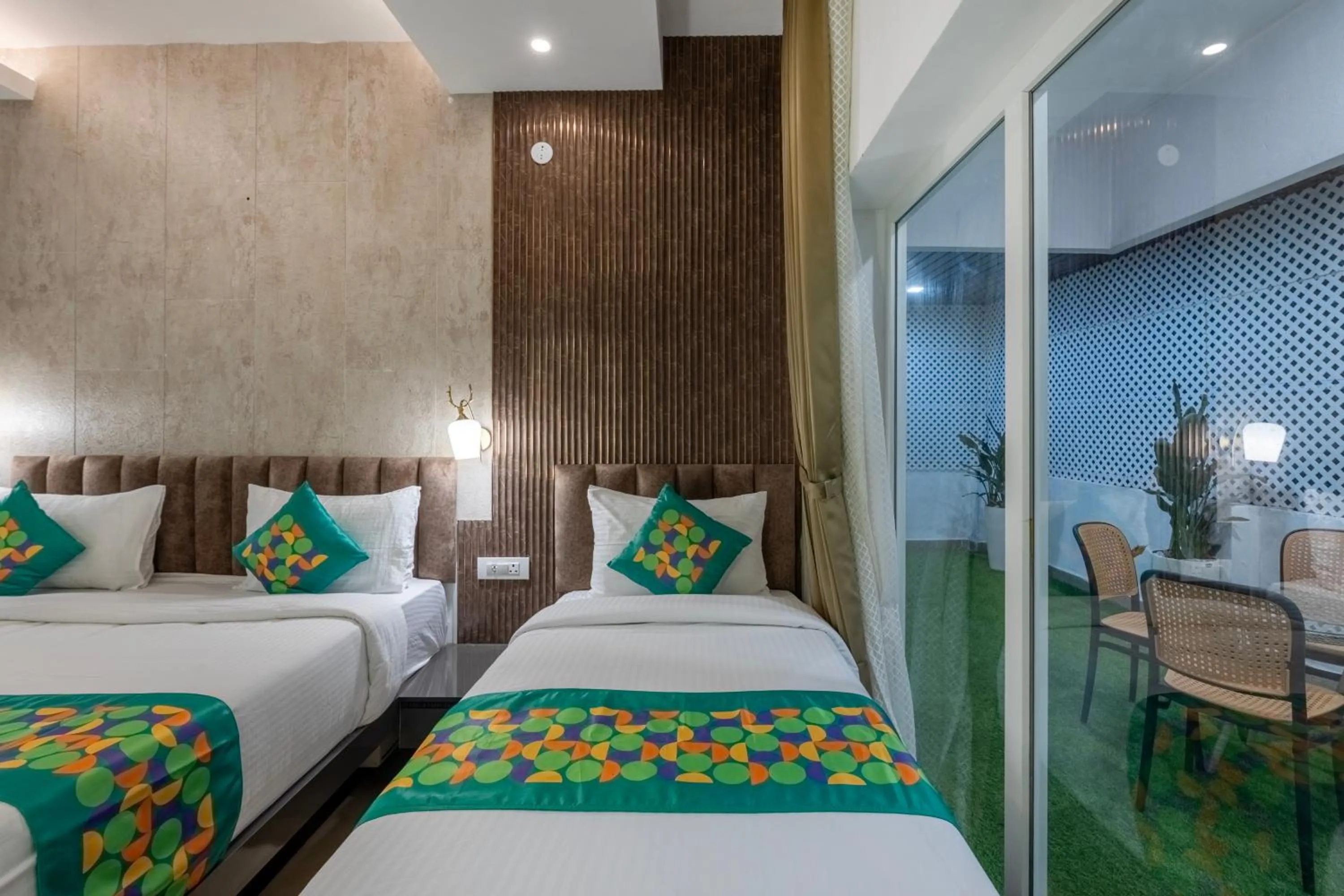 Bedroom, Bed in Treebo Premium Emerald Dove