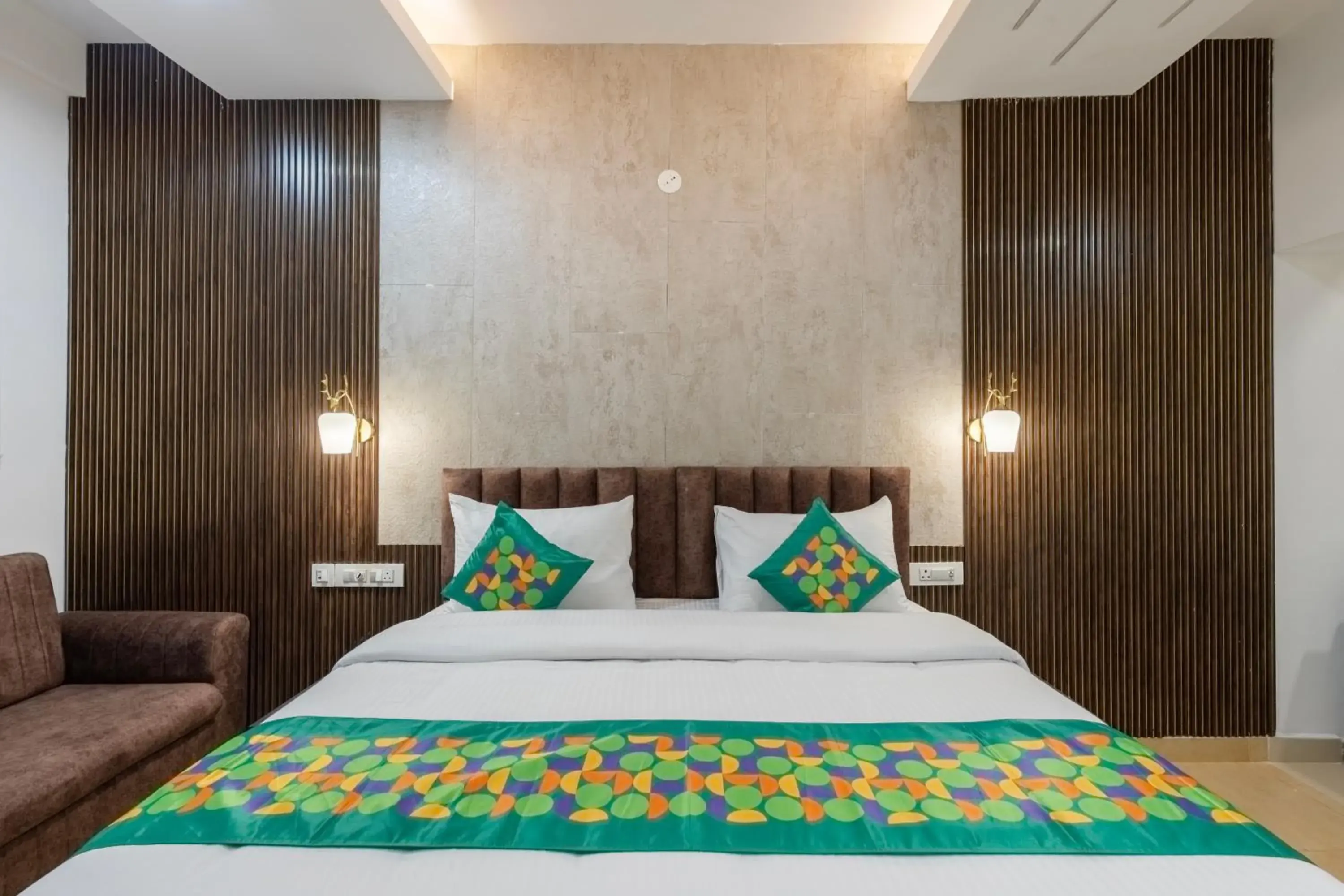 Bedroom, Bed in Treebo Premium Emerald Dove Bedroom, Bed in Treebo Premium Emerald Dove