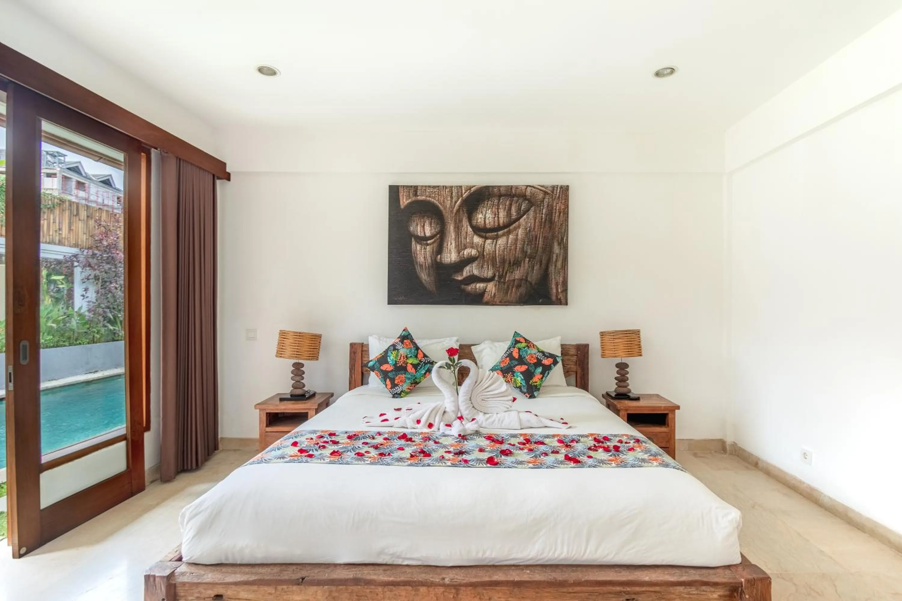 Bed in Two Lizards Beach Villas