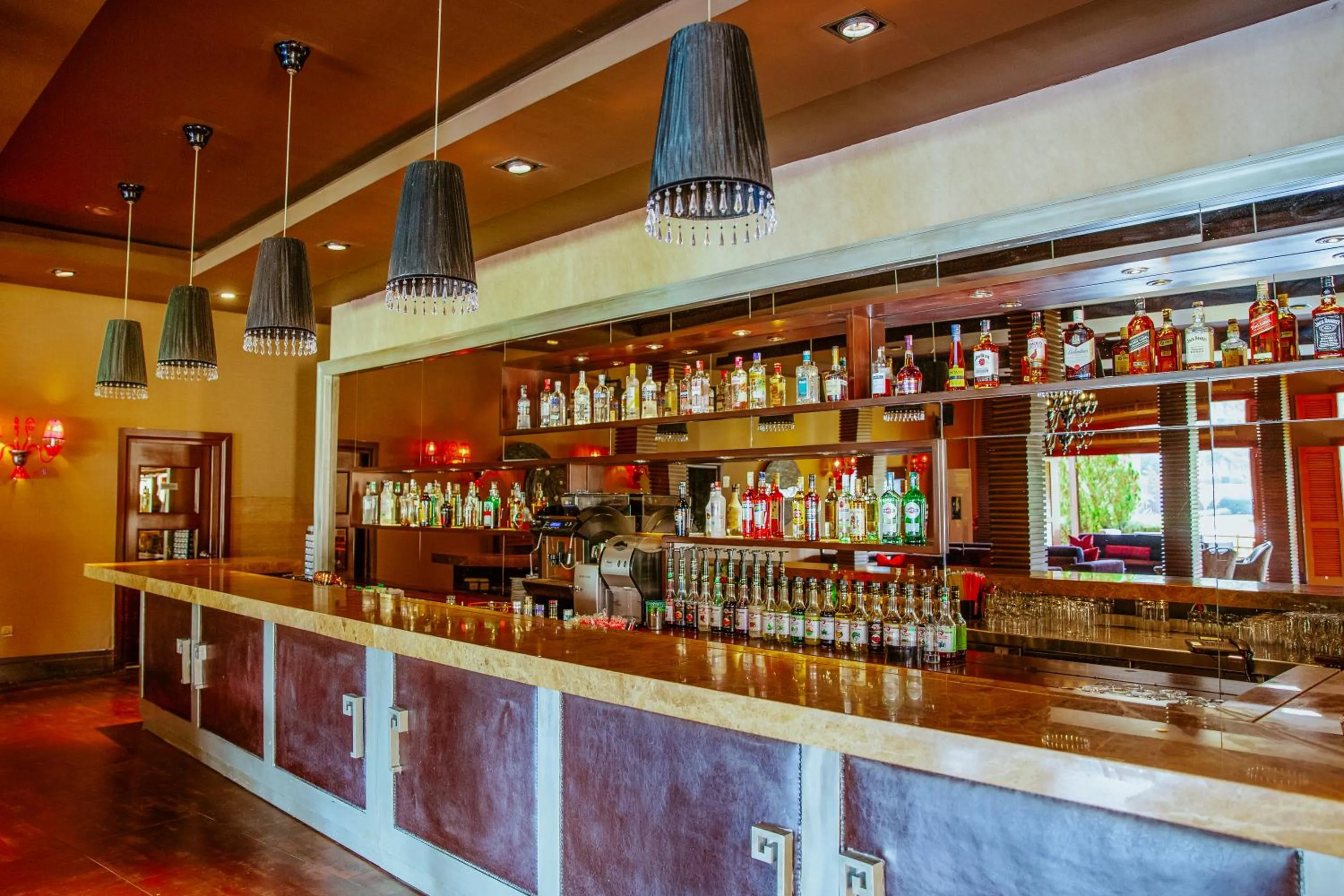 Restaurant/places to eat in IC Hotels Green Palace & Villas