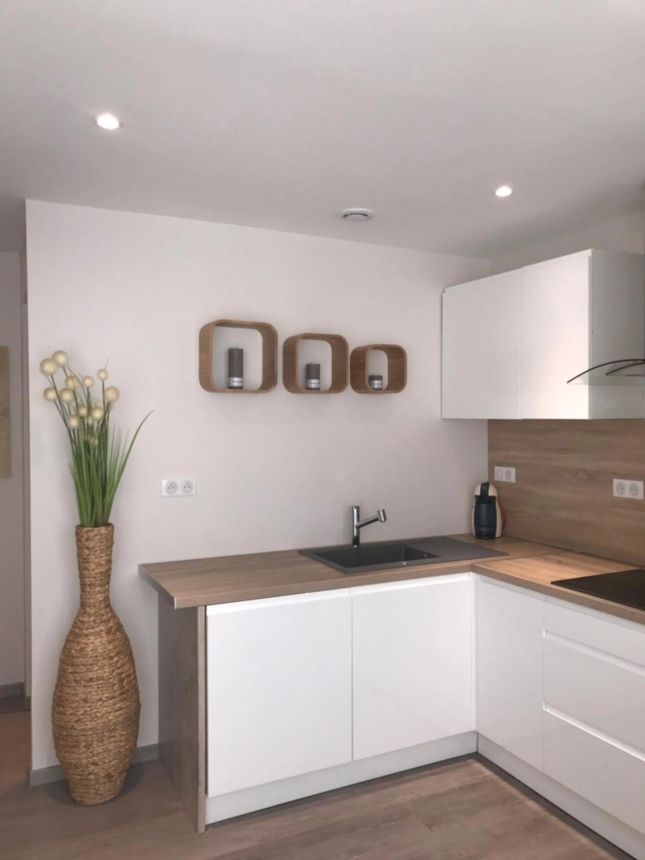 Coffee/tea facilities in Villa Louis Victor