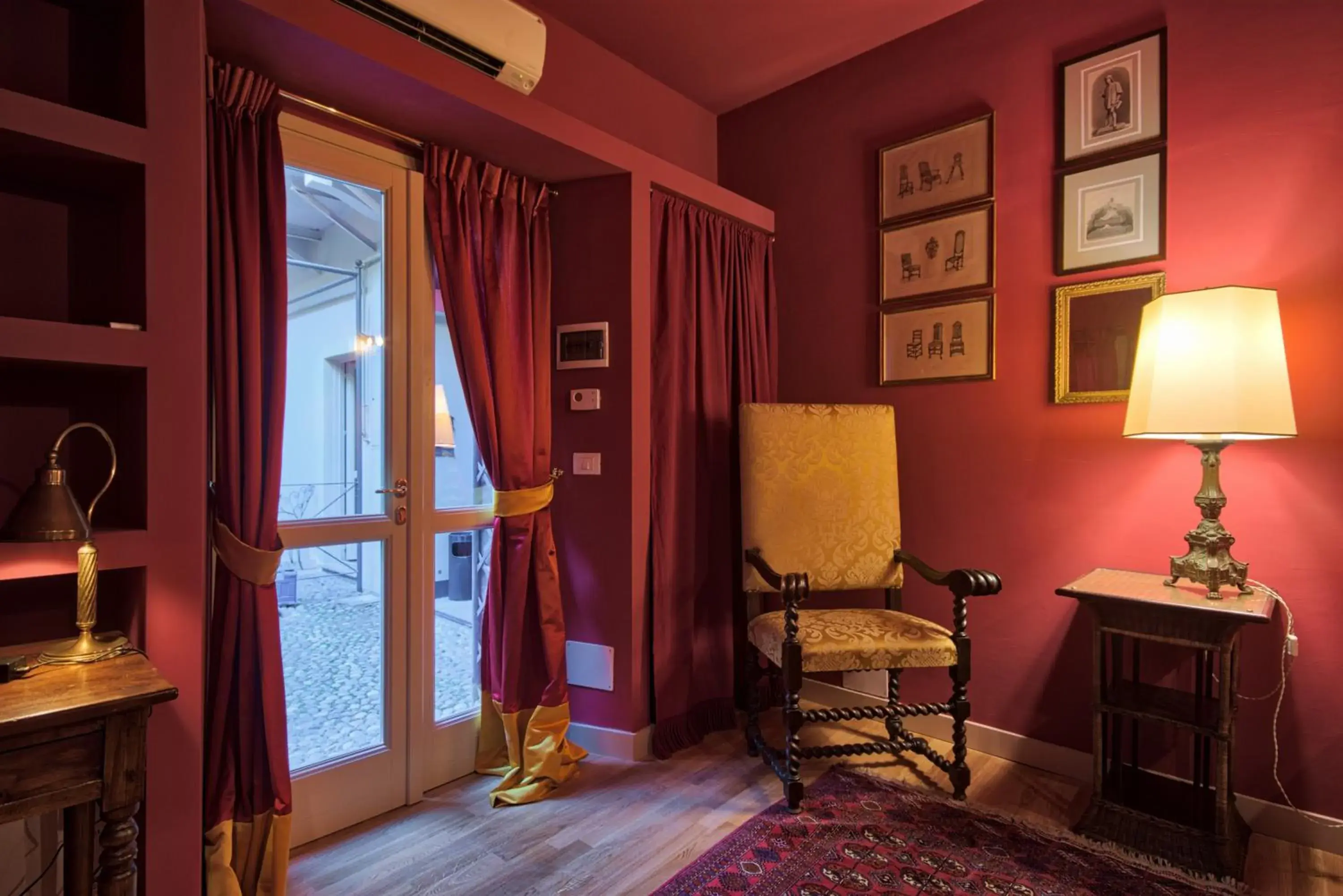 Single Room in Porta Palace Apartments Single Room in Porta Palace Apartments