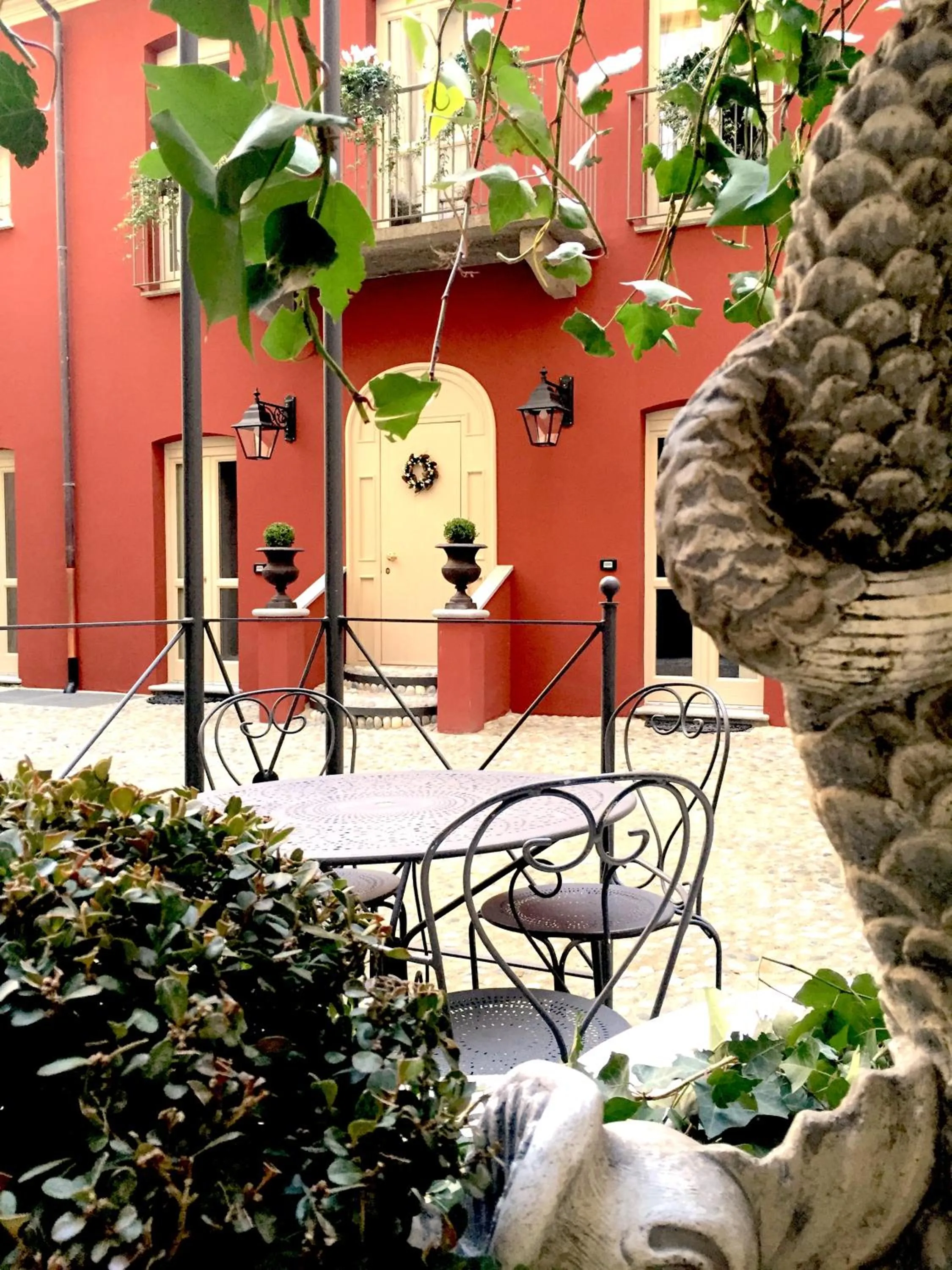 Patio in Porta Palace Apartments