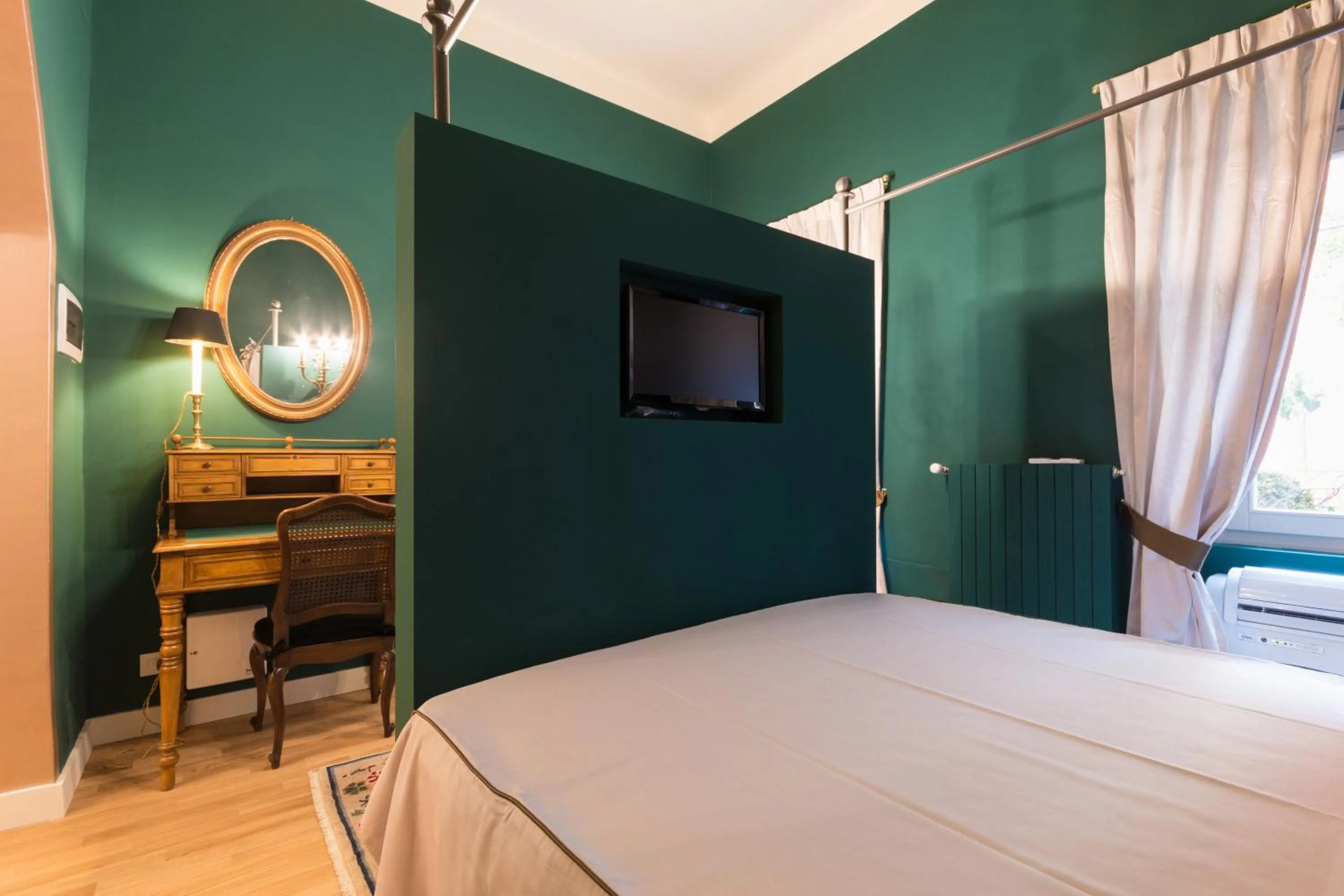 Bed in Porta Palace Apartments