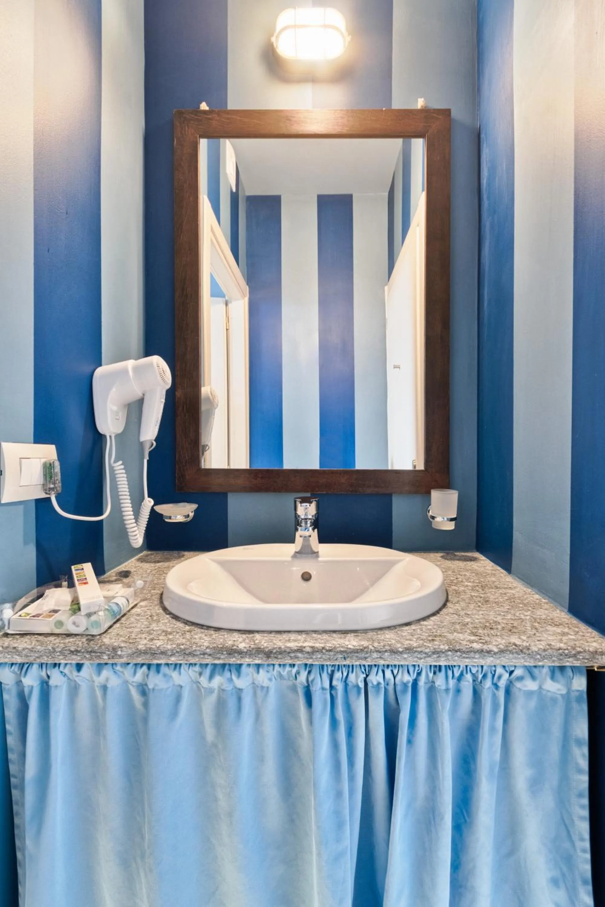 Bathroom in Porta Palace Apartments