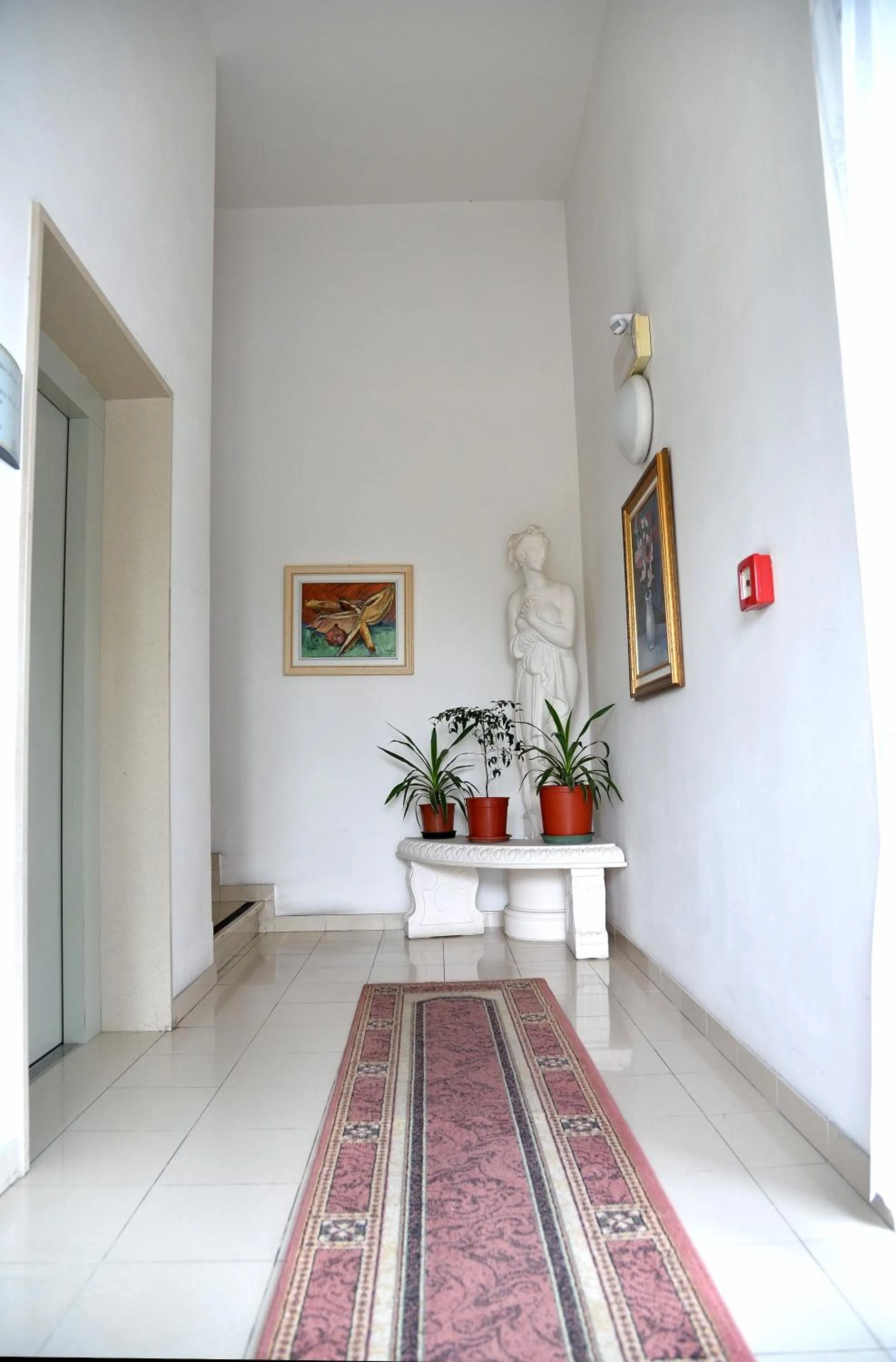 Decorative detail in Hotel La Cantina