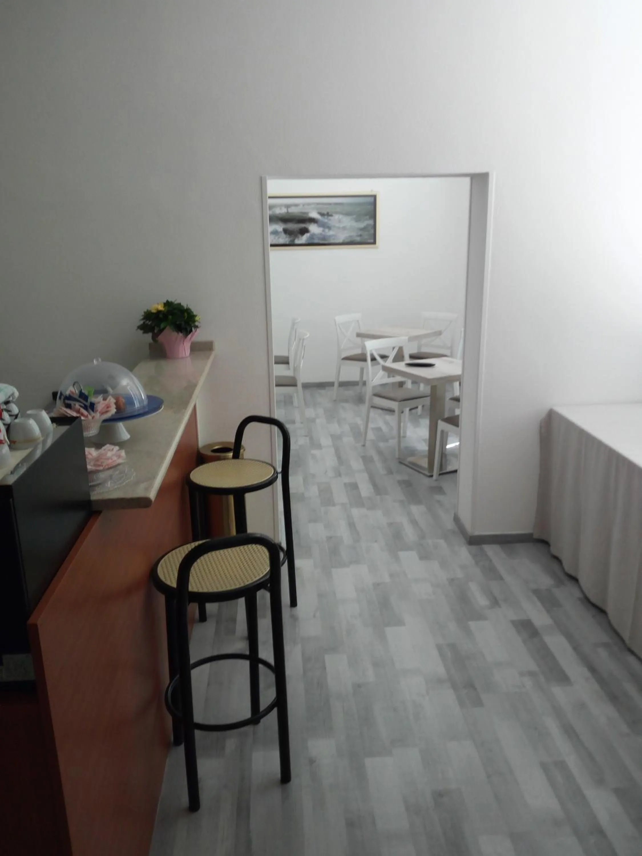 Communal lounge/ TV room in Hotel La Cantina