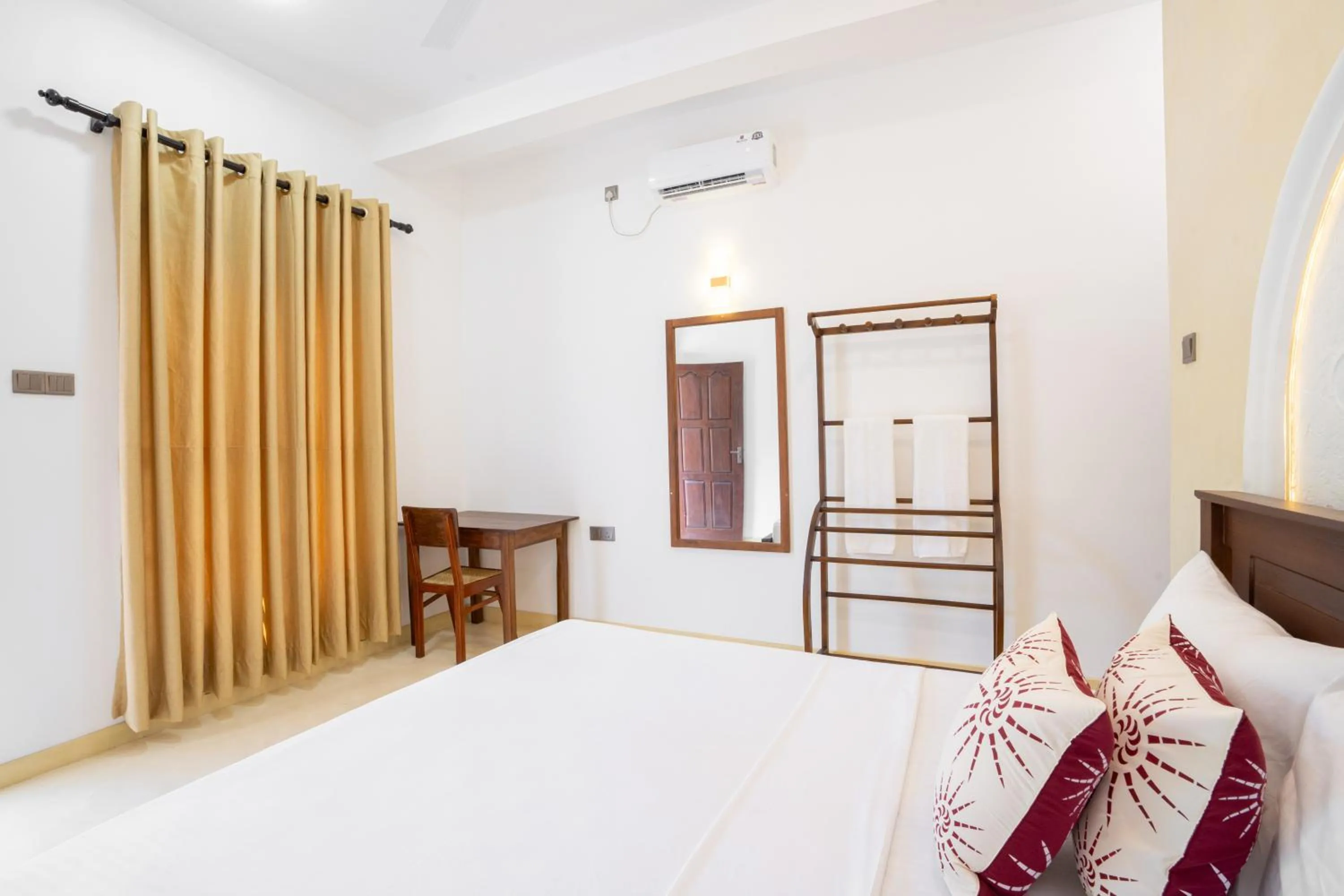 Bed in Medawatta Villa