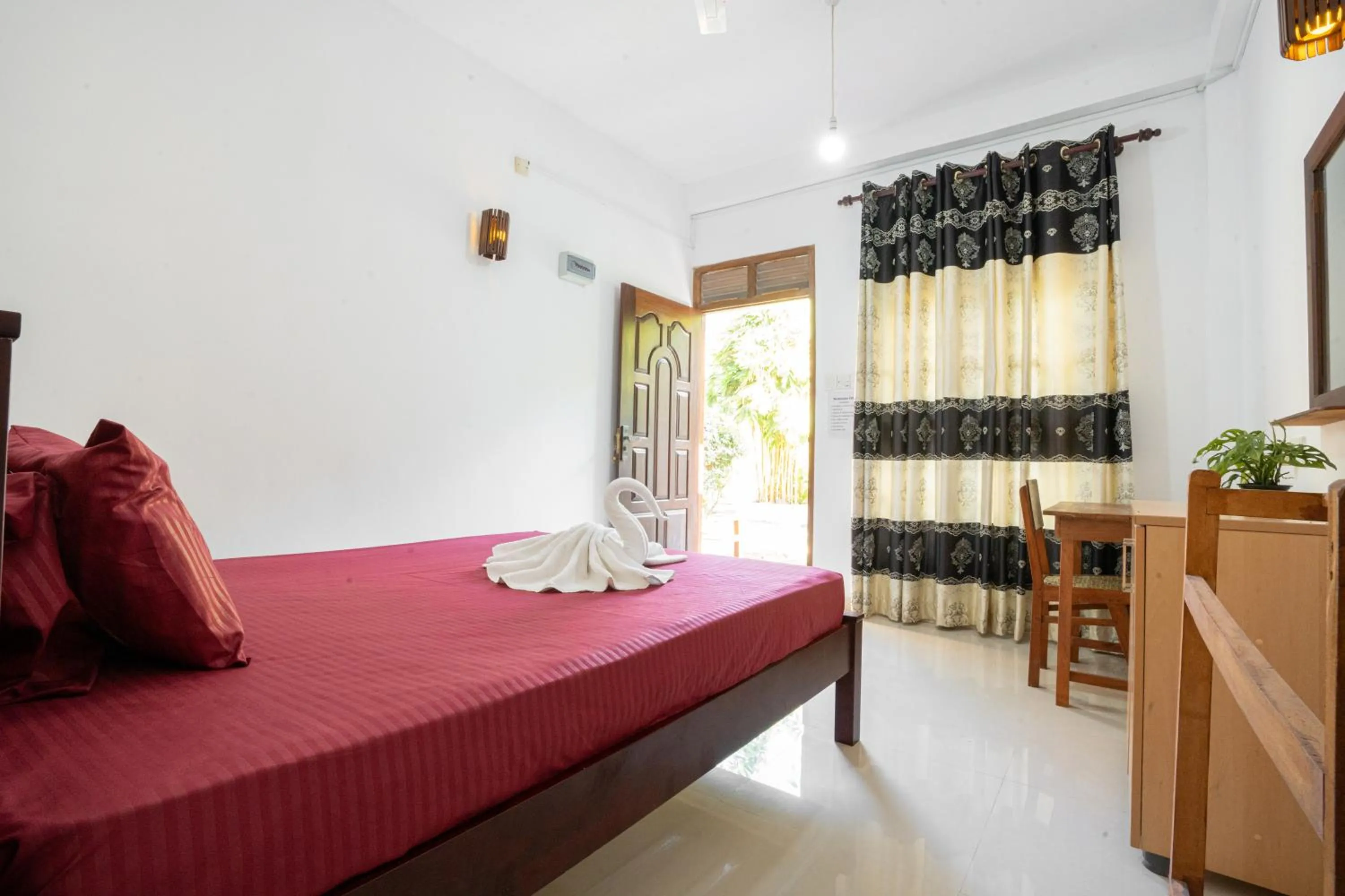 Bed in Medawatta Villa