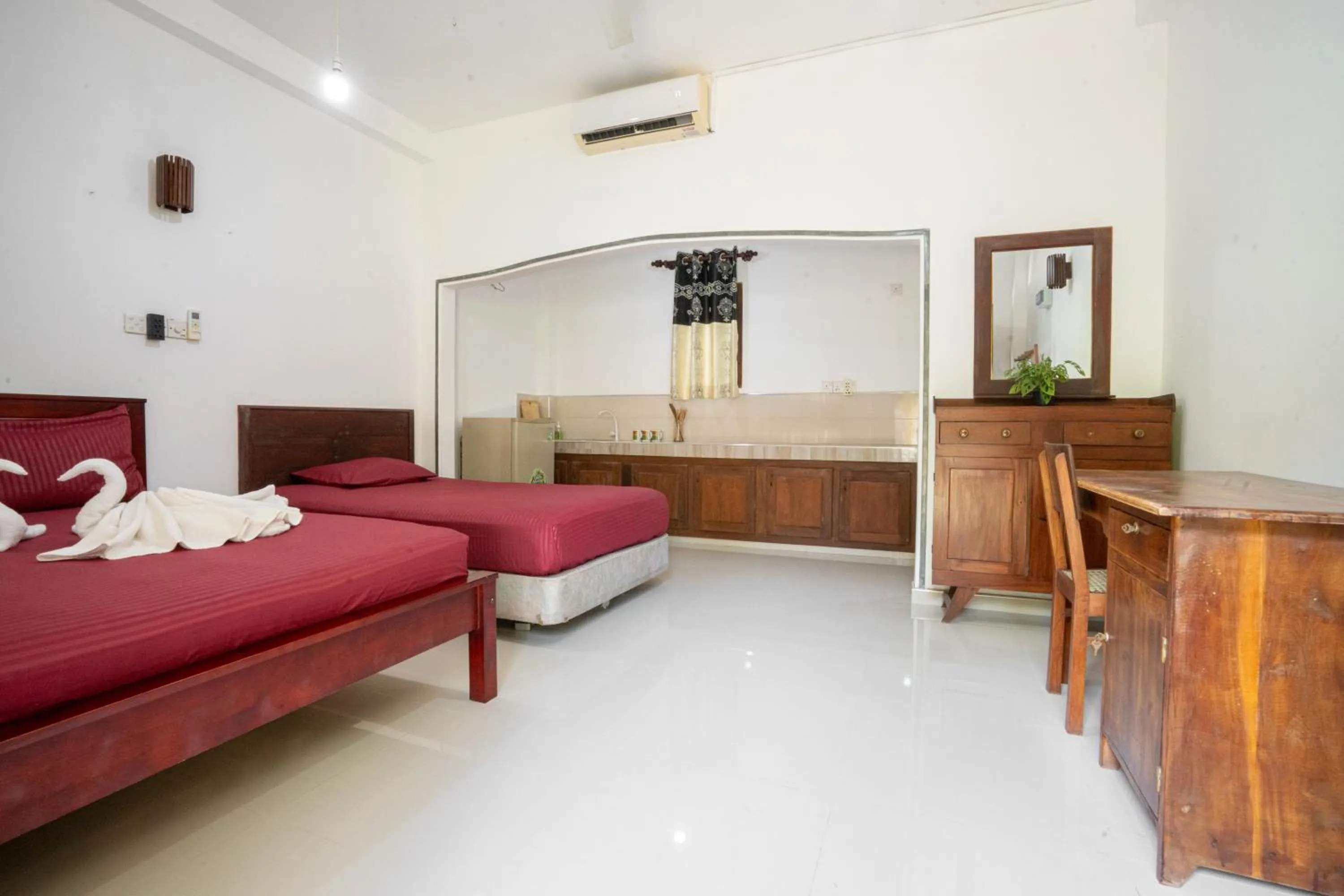 Bed in Medawatta Villa